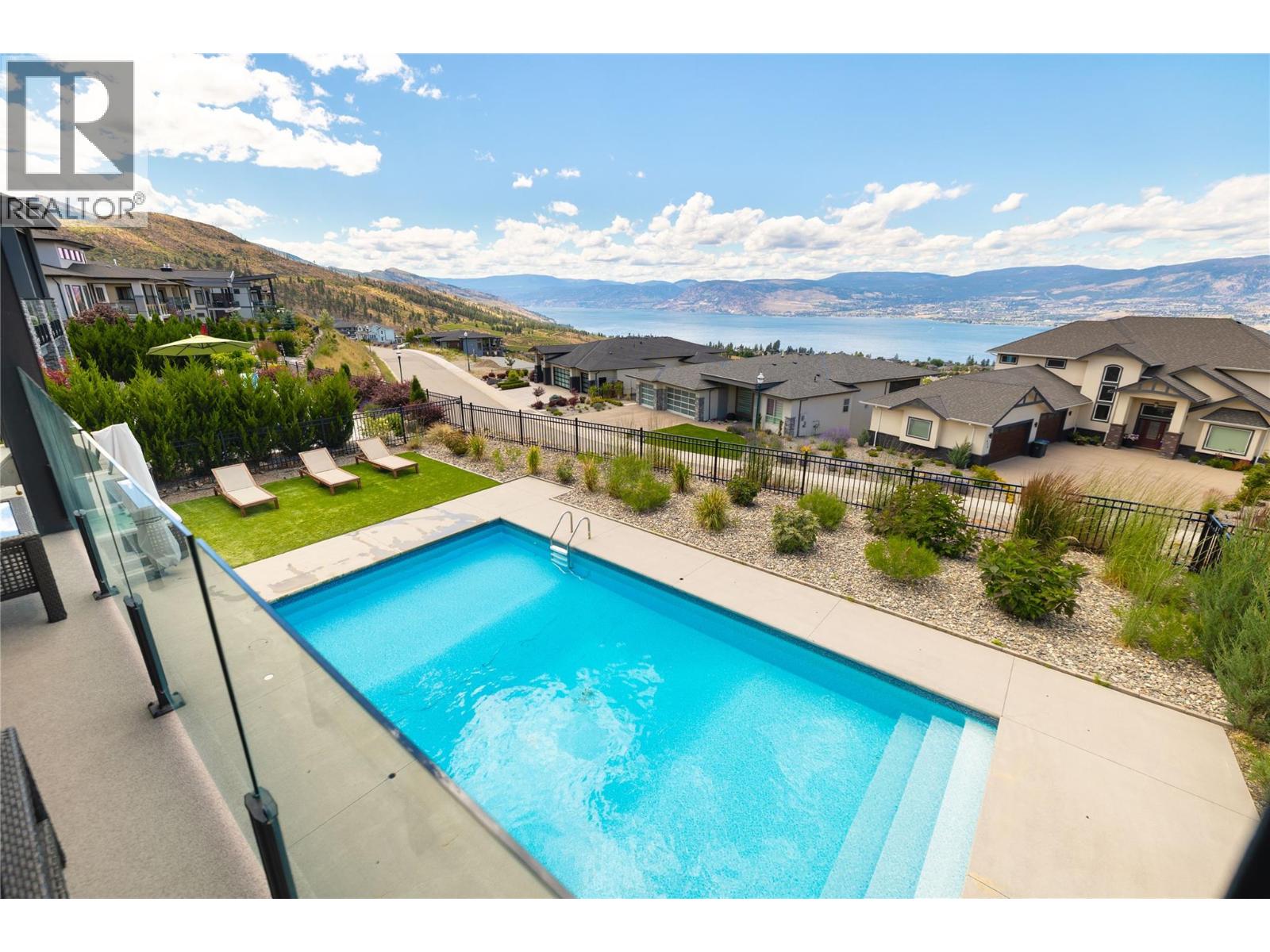 5552 Upper Mission Drive