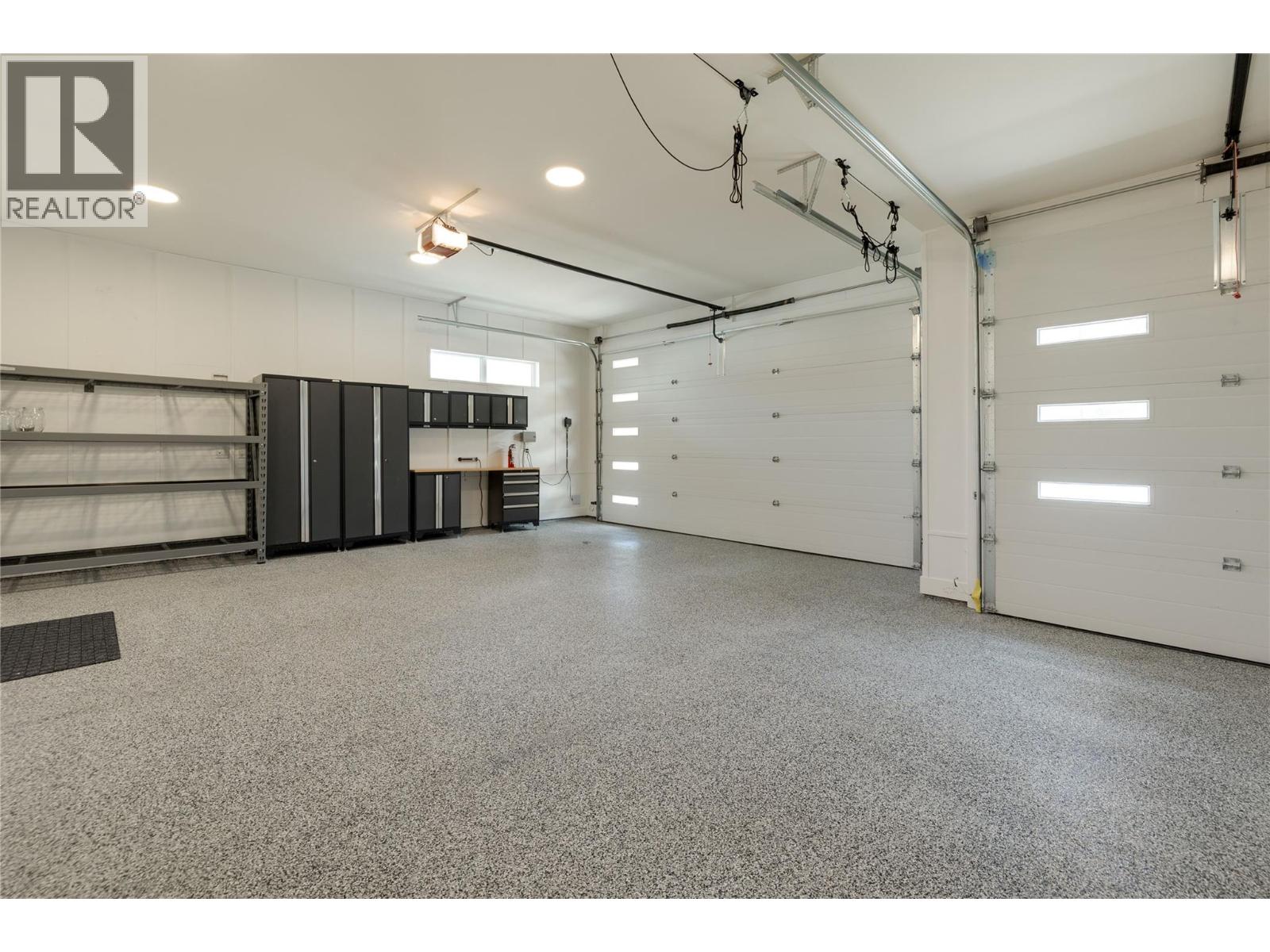 5552 Upper Mission Drive