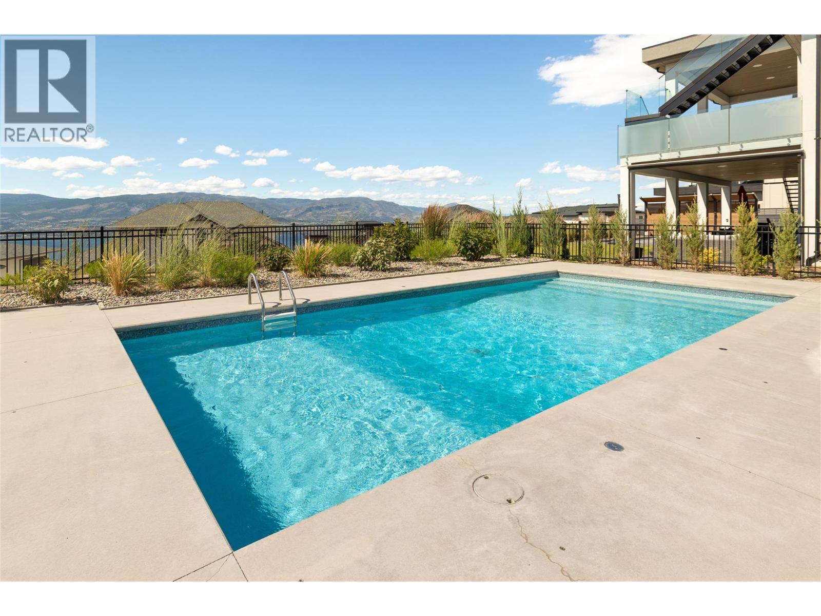 5552 Upper Mission Drive