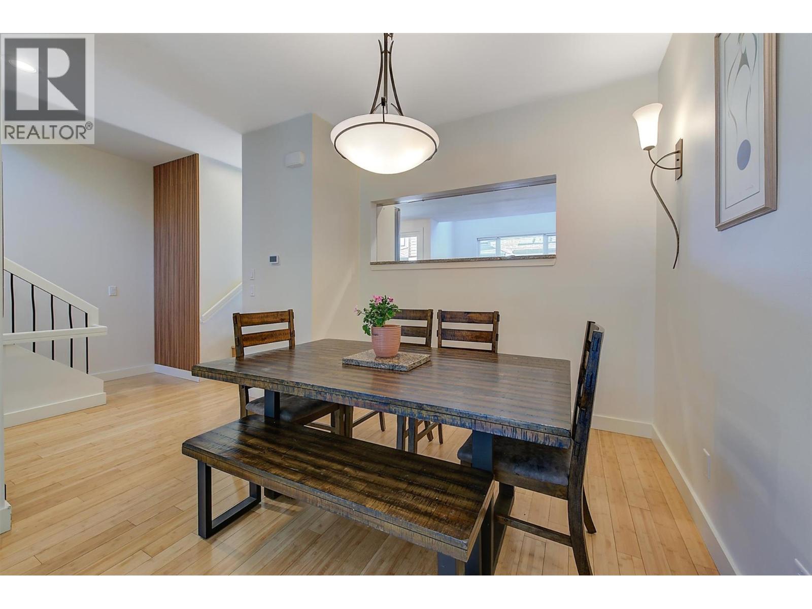 418 West Avenue