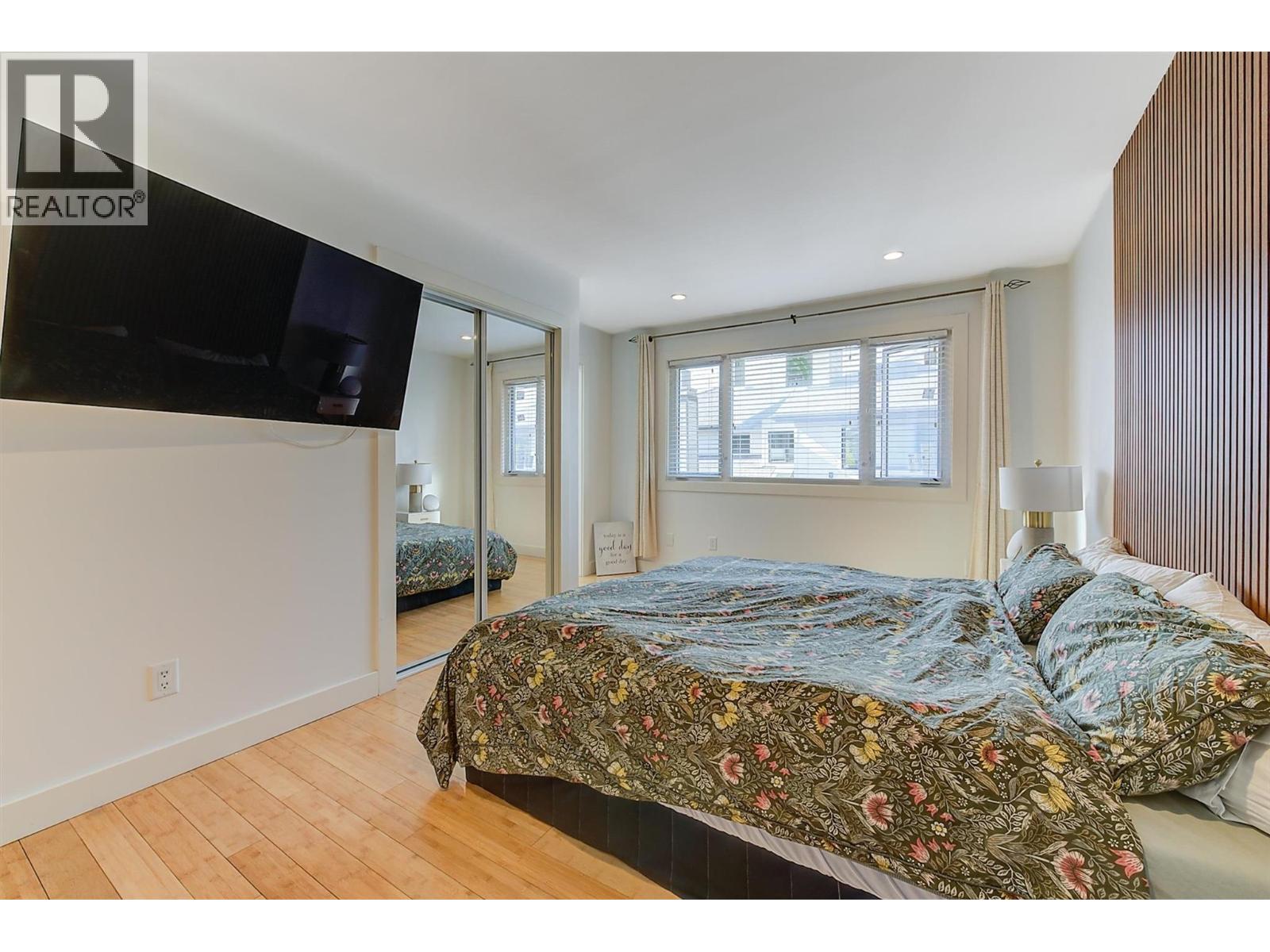 418 West Avenue