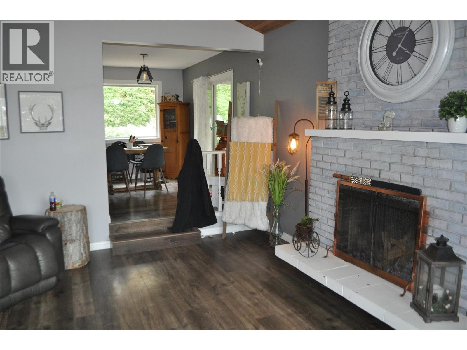 663 Clifton Road