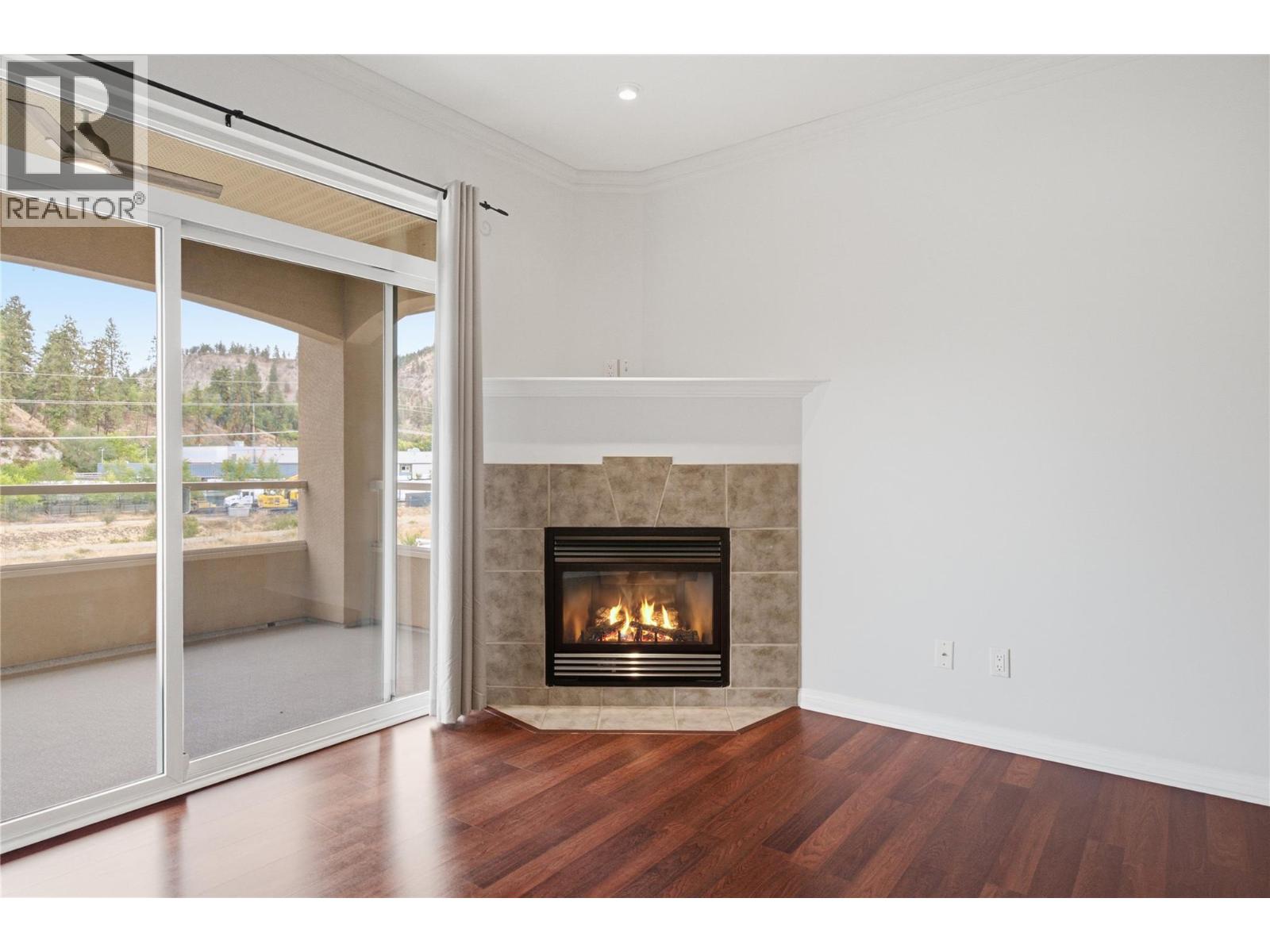 1962 Enterprise Way Unit# 214