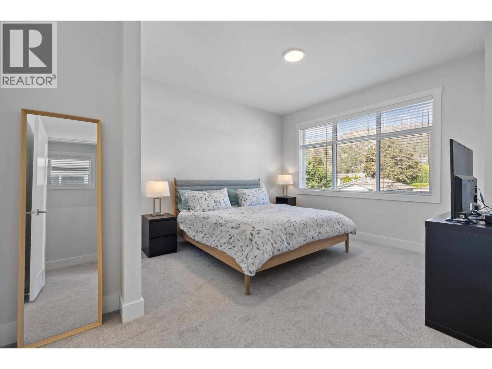 115 Wyndham Crescent Unit# 12