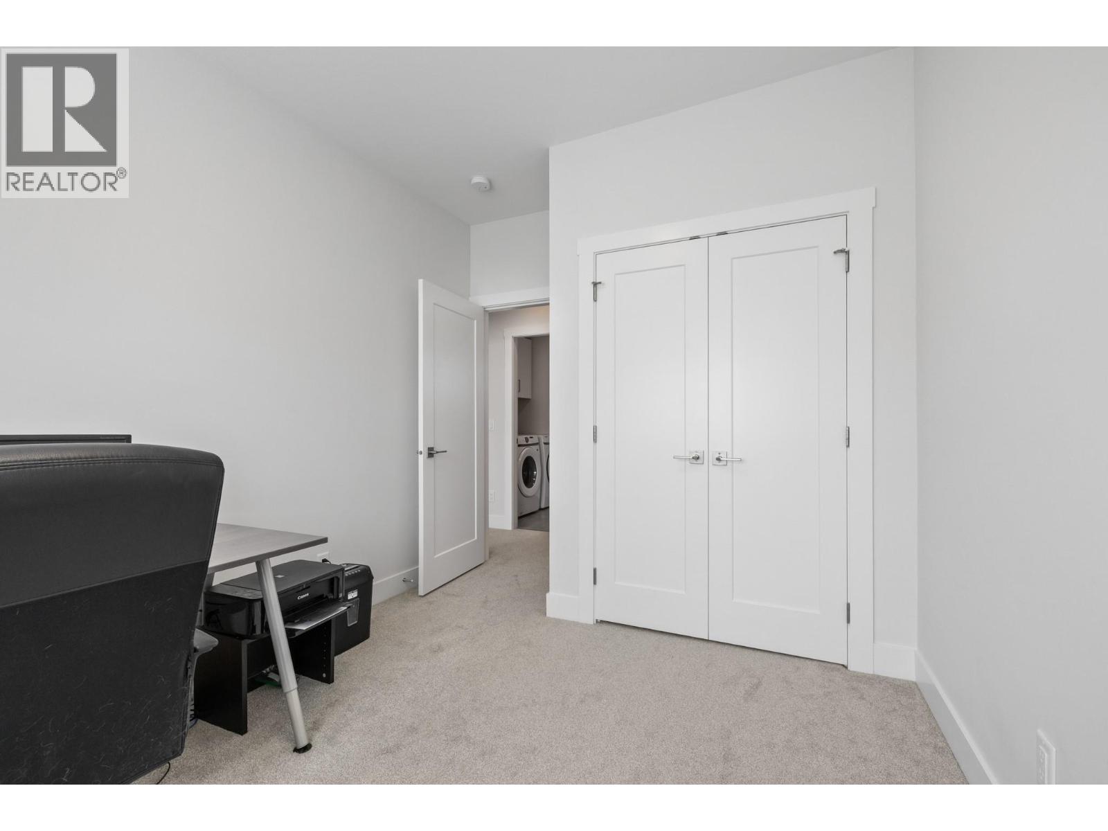 115 Wyndham Crescent Unit# 12
