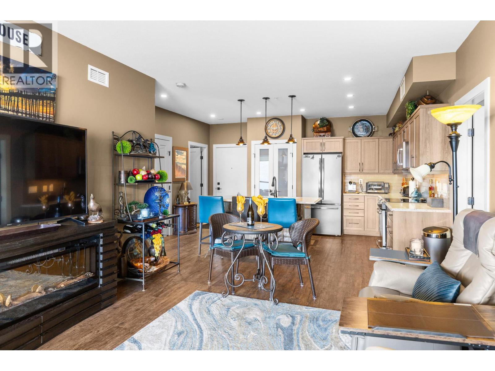 3475 Granite Close Unit# 405