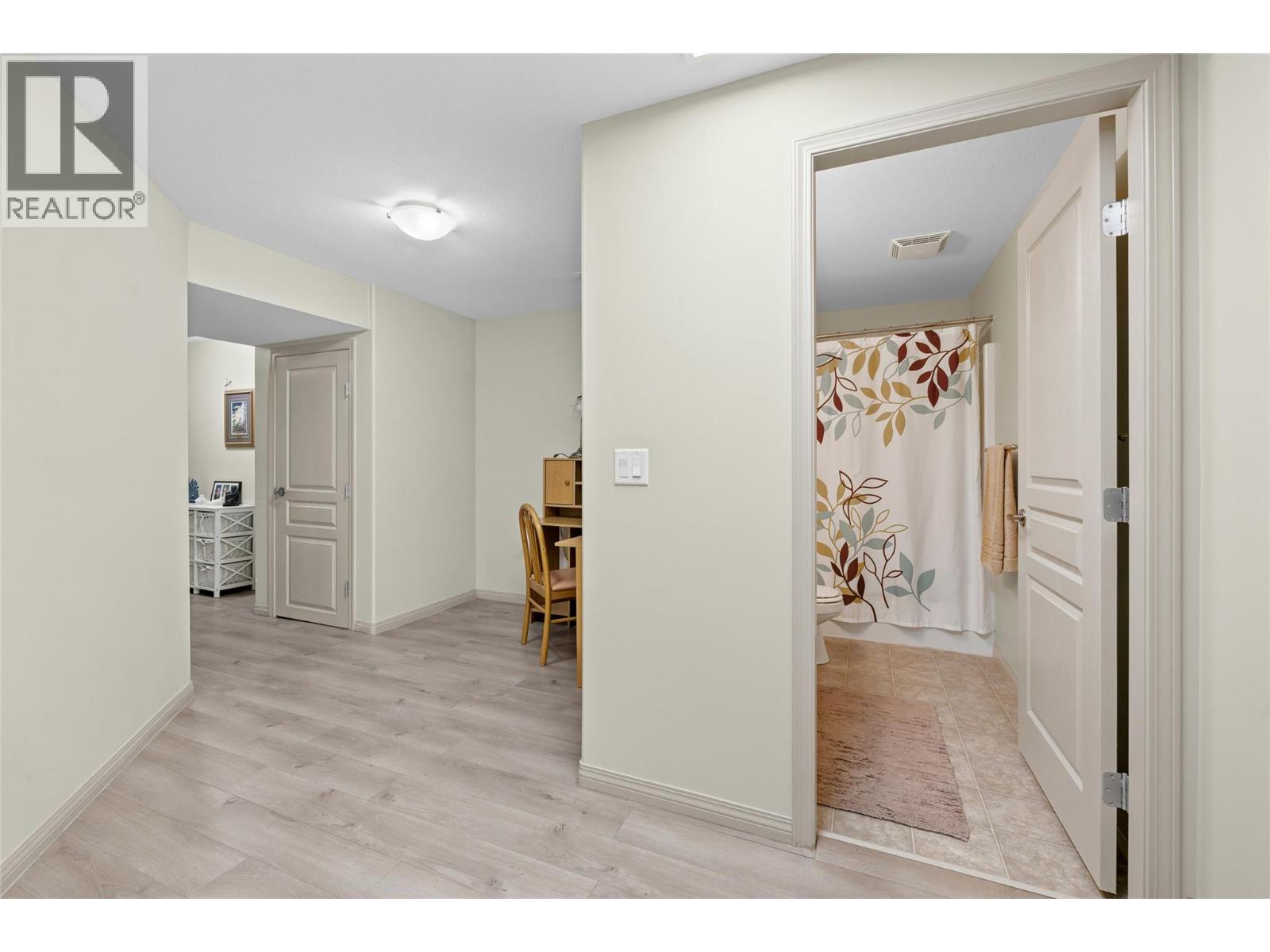 1188 Houghton Road Unit# 122