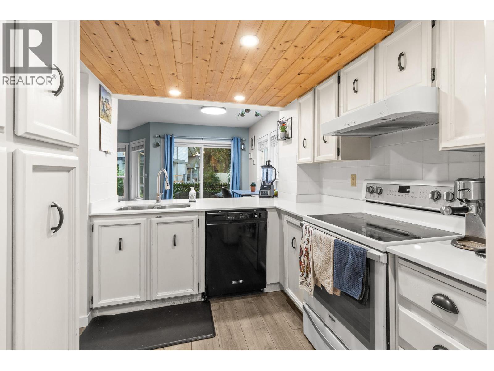 2125 Burtch Road Unit# 201