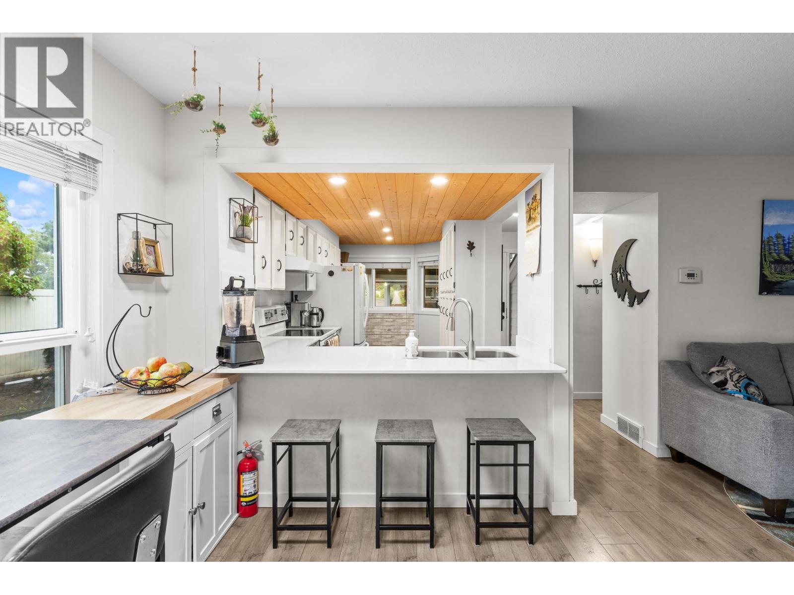 2125 Burtch Road Unit# 201