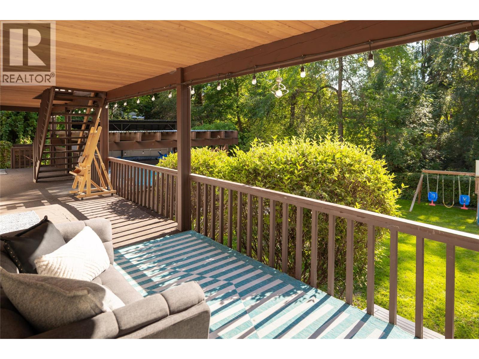 2475 Dunsmuir Road
