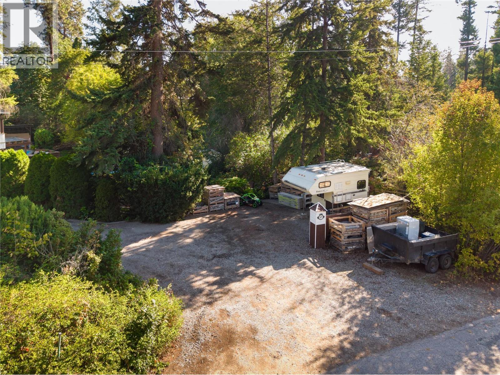 2475 Dunsmuir Road