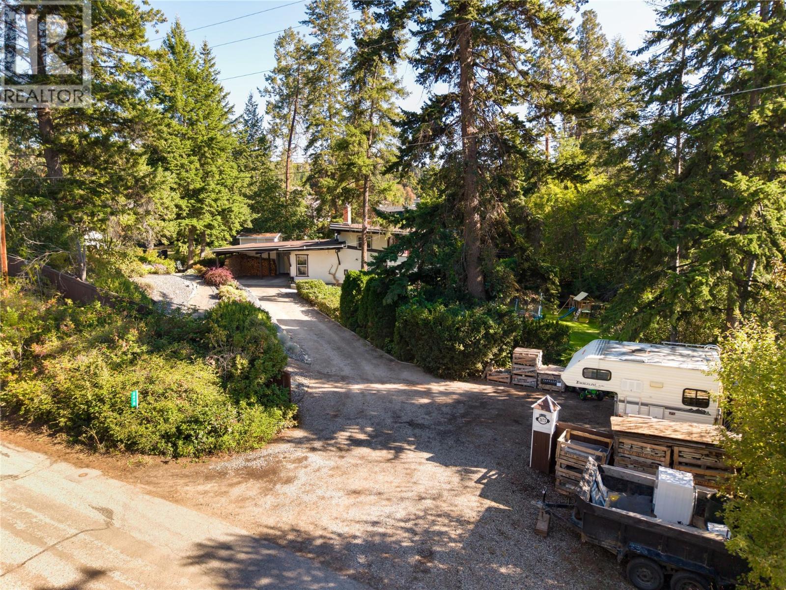 2475 Dunsmuir Road