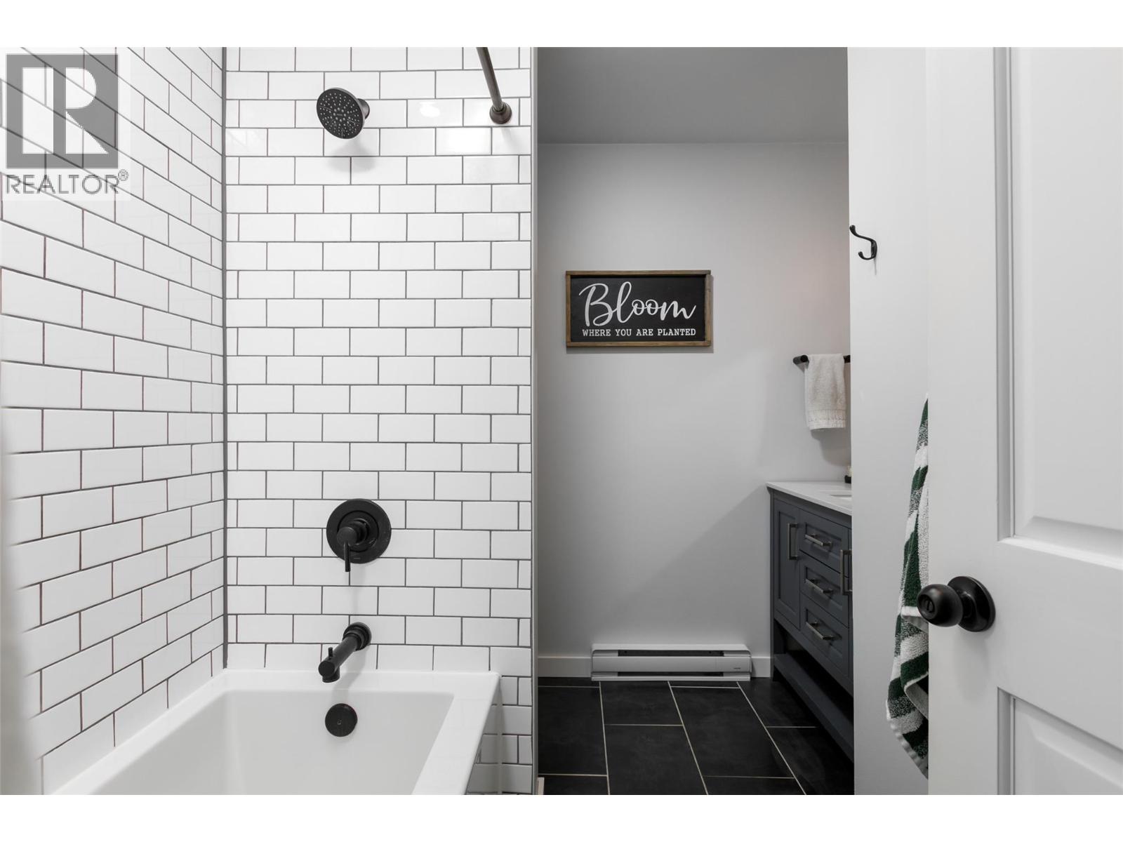 1481 Inkar Road Unit# 8