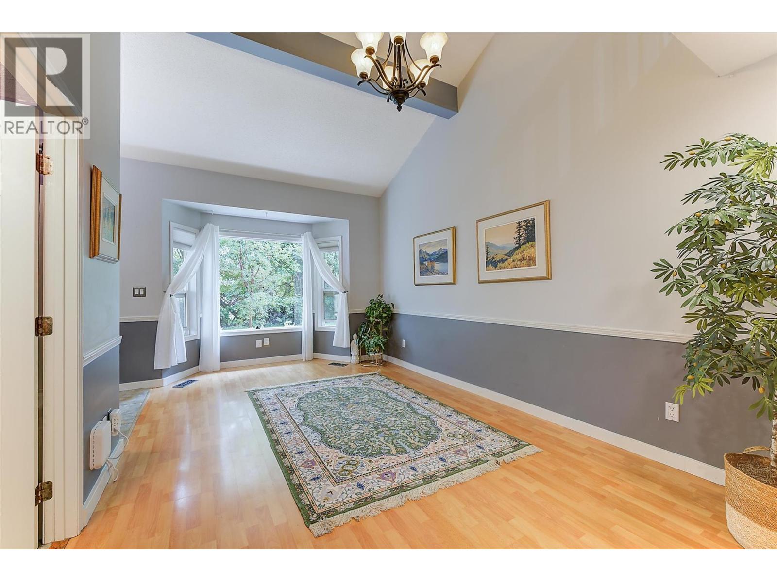 3155 Gordon Drive Unit# 404
