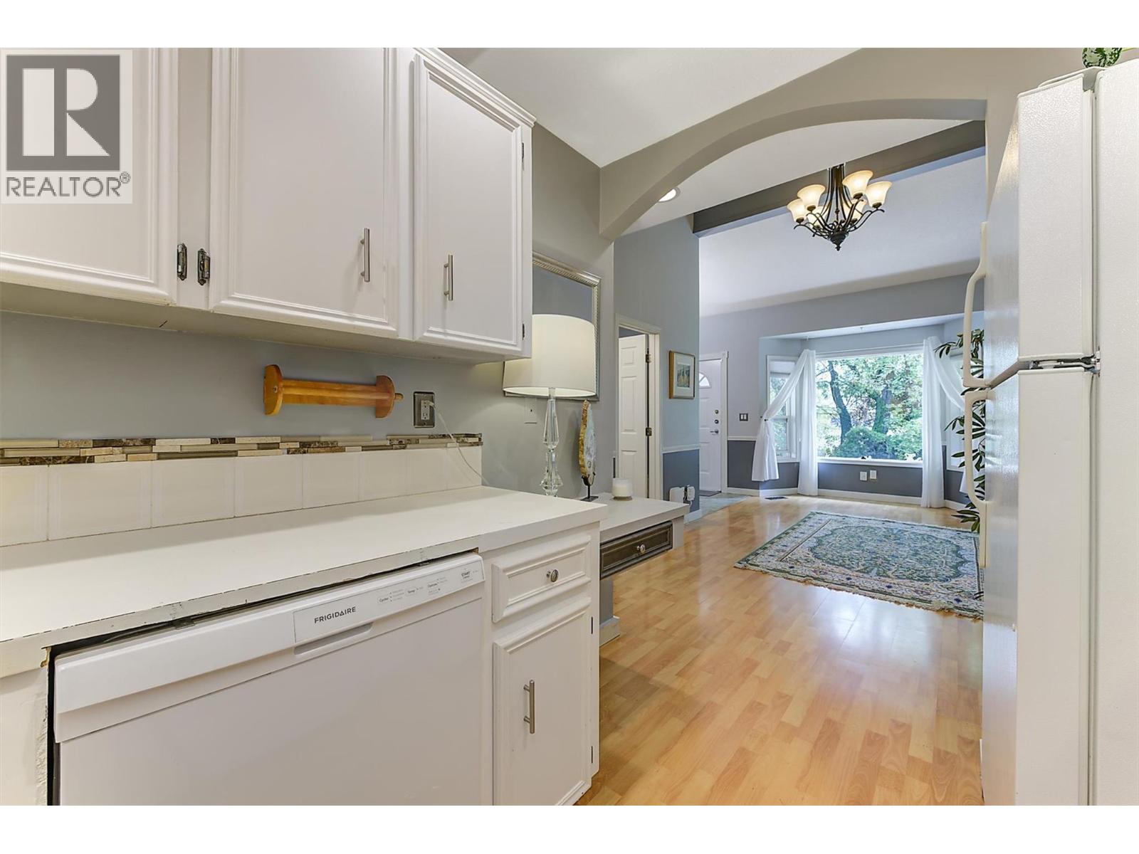 3155 Gordon Drive Unit# 404