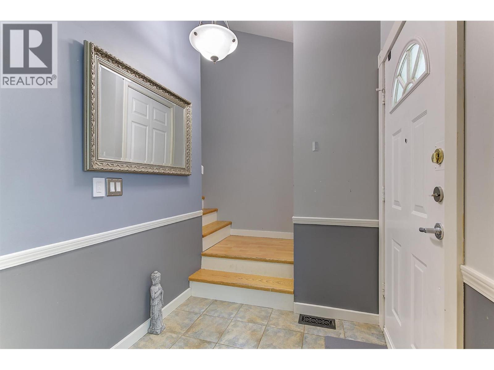 3155 Gordon Drive Unit# 404