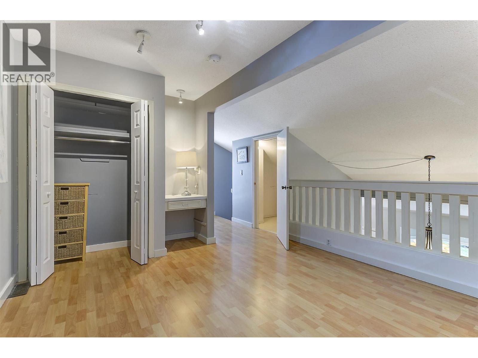 3155 Gordon Drive Unit# 404