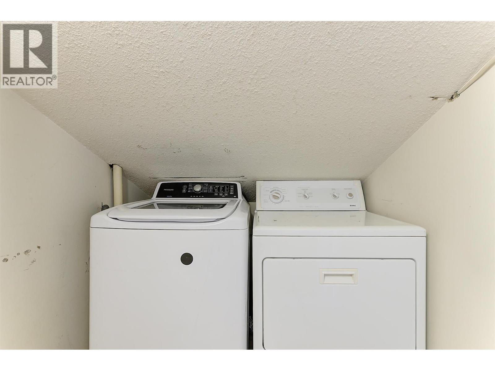 3155 Gordon Drive Unit# 404