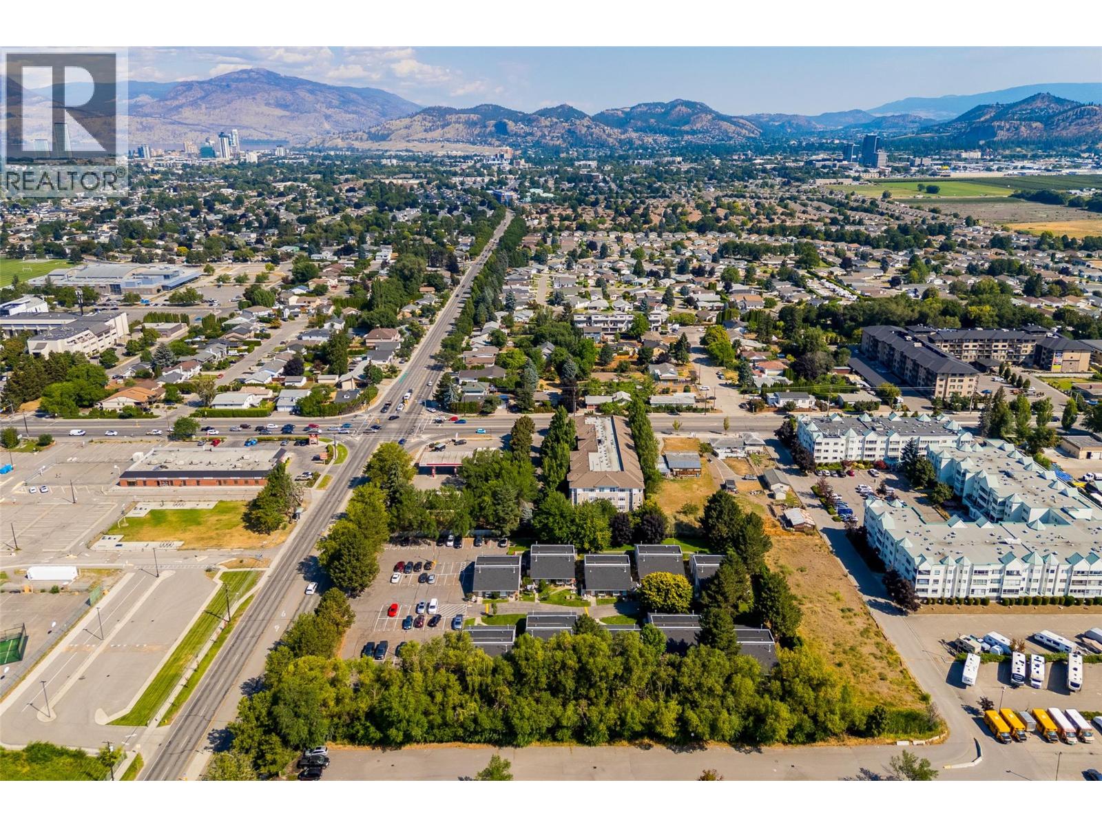 3155 Gordon Drive Unit# 404