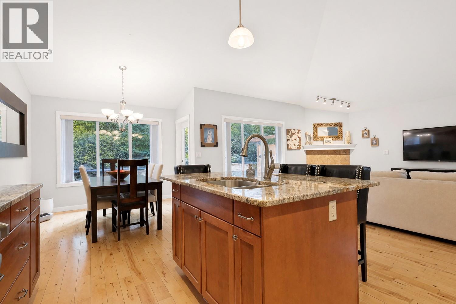 2175 Shannon Ridge Drive Unit# 5