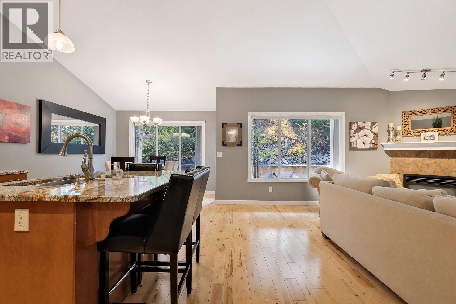 2175 Shannon Ridge Drive Unit# 5