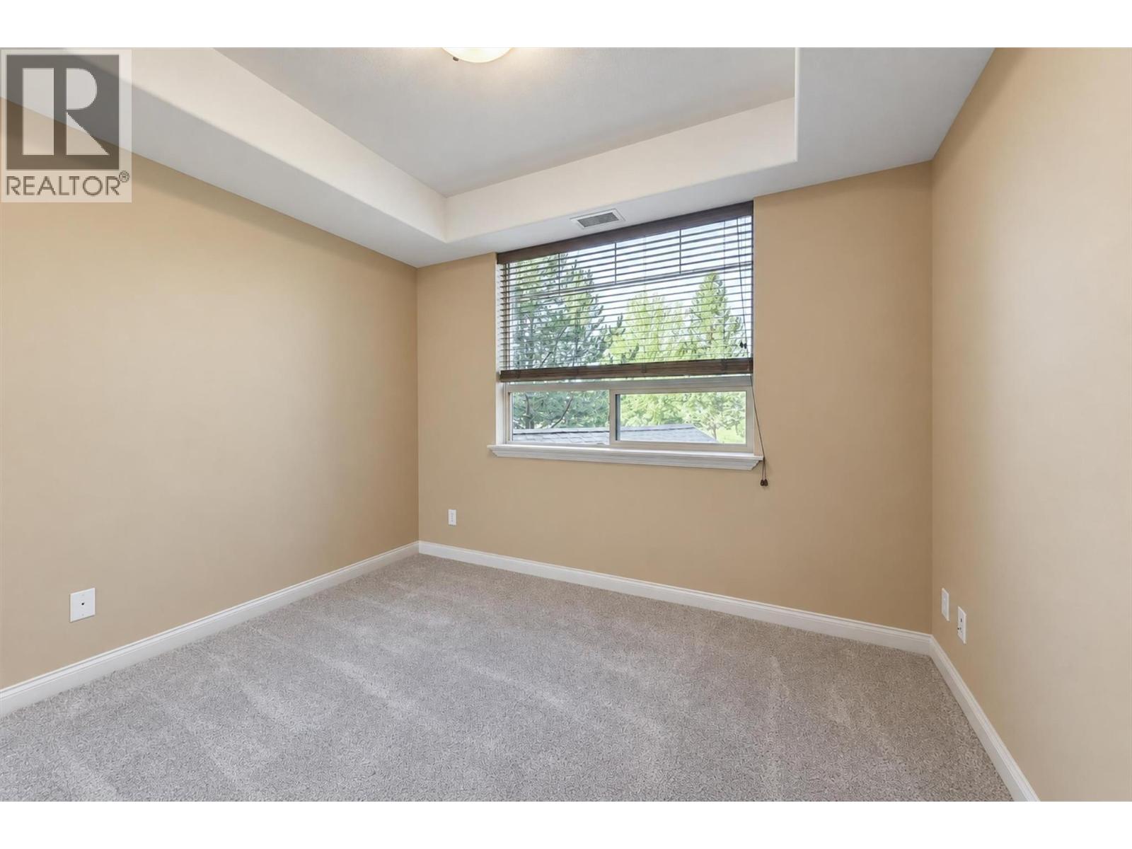 2760 Auburn Road Unit# 101