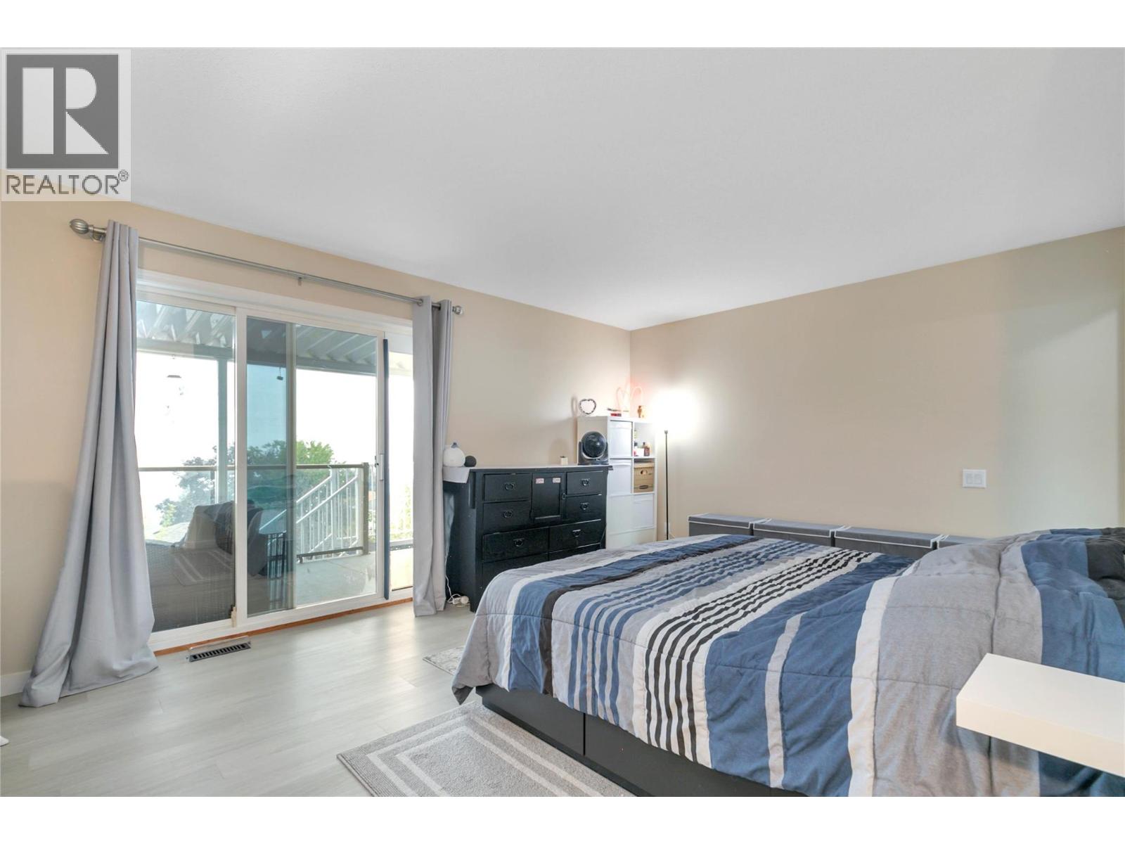 2440 Old Okanagan Highway Unit# 331