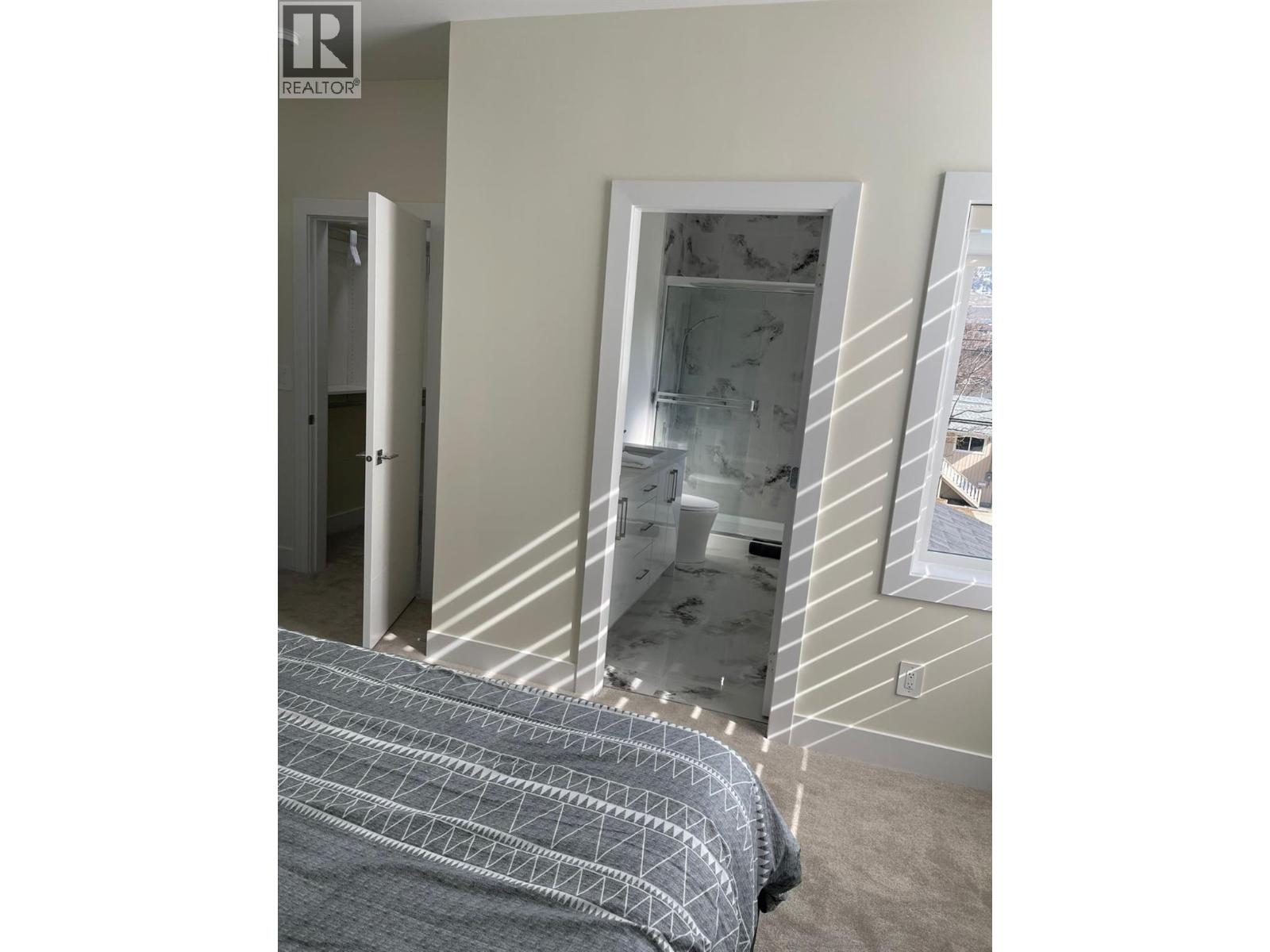 1354 Rutland Road N Unit# 1