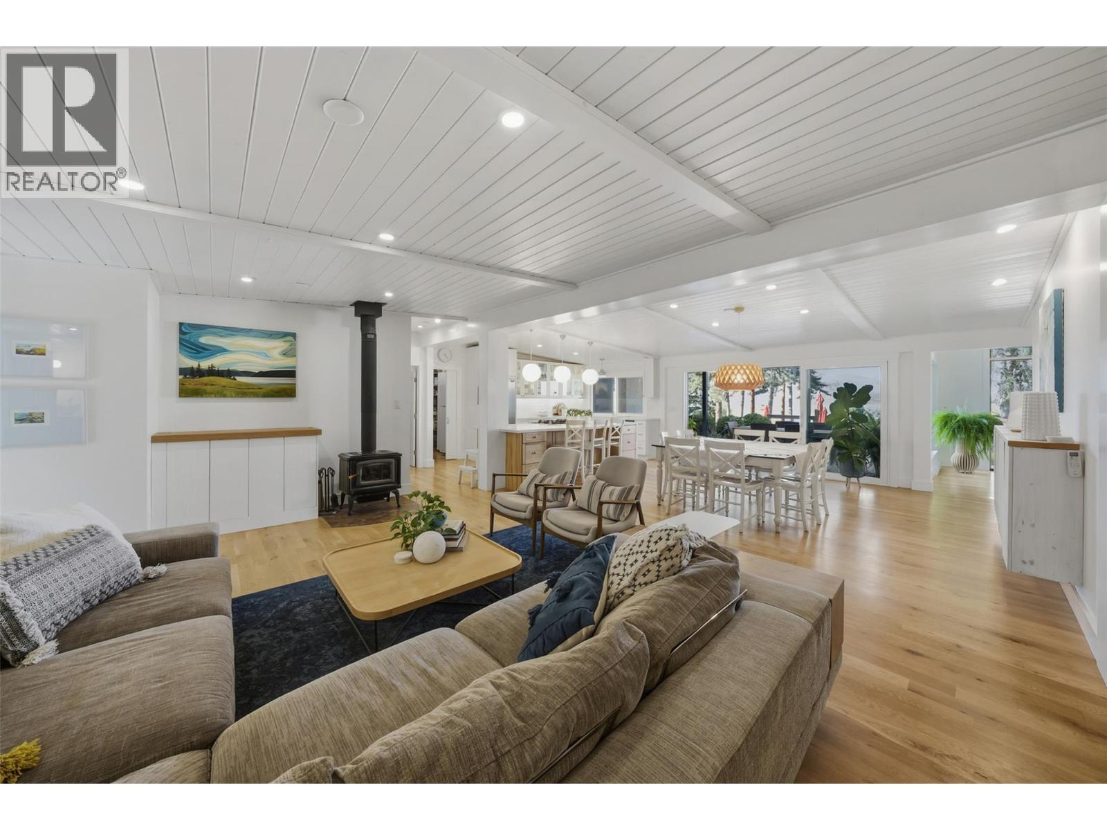 5147 Lakeshore Road