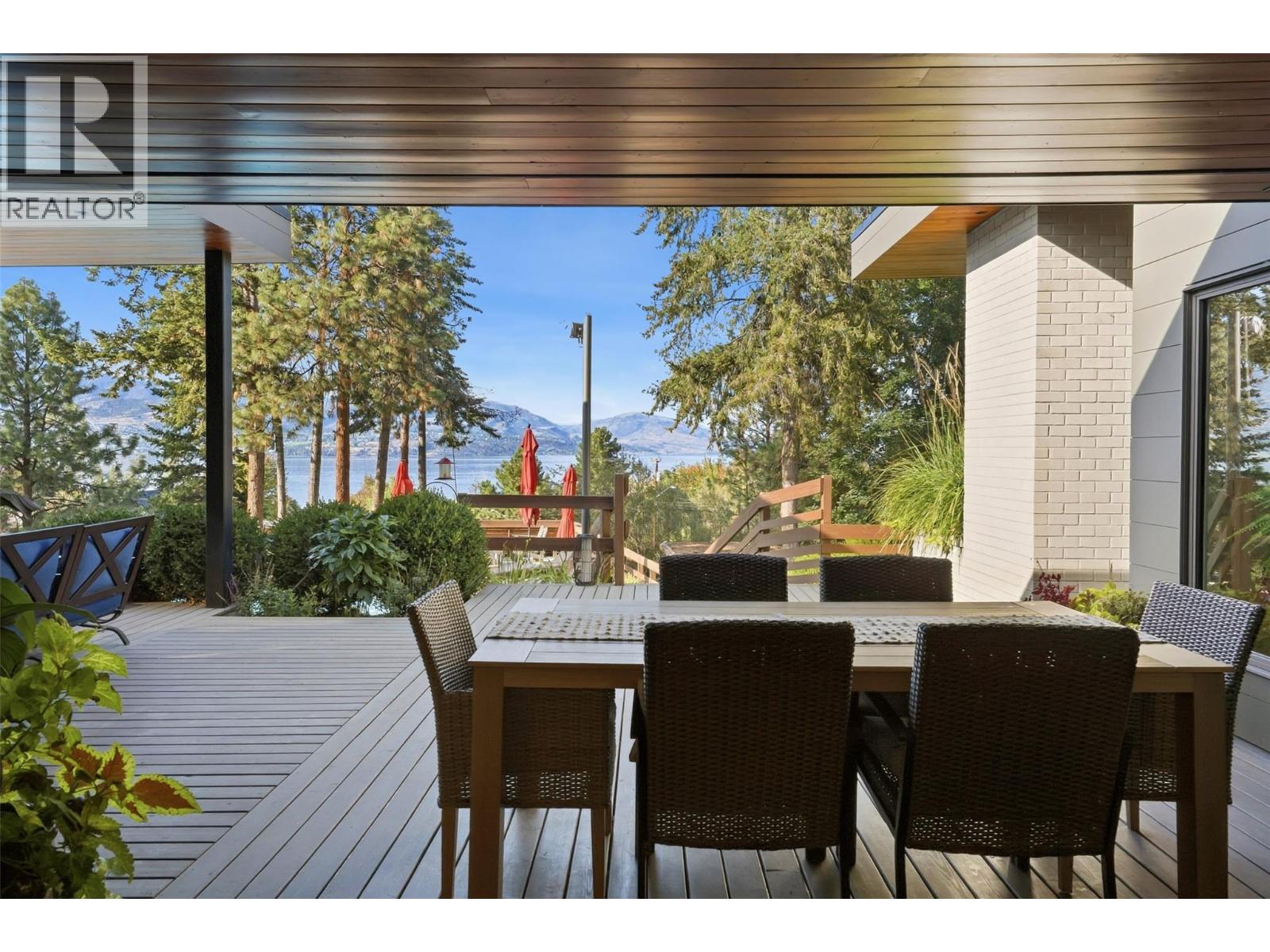 5147 Lakeshore Road