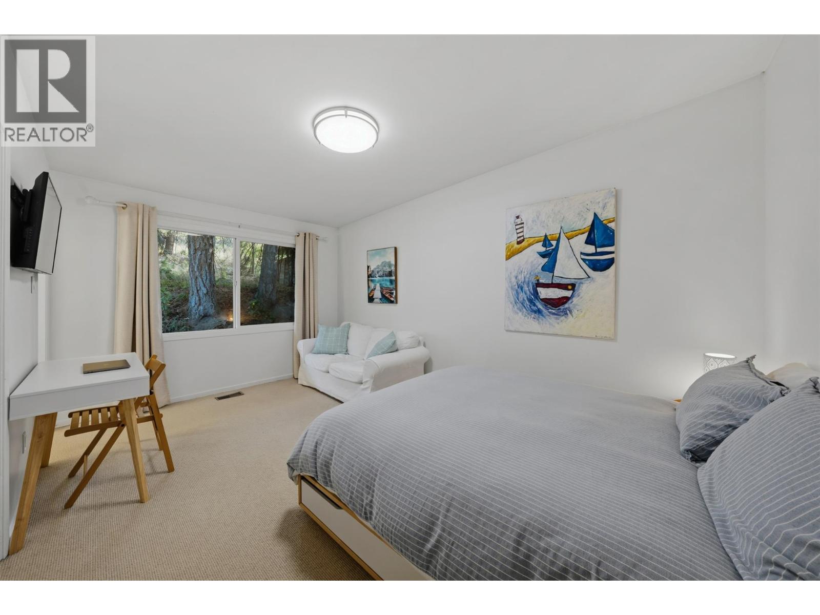 5147 Lakeshore Road