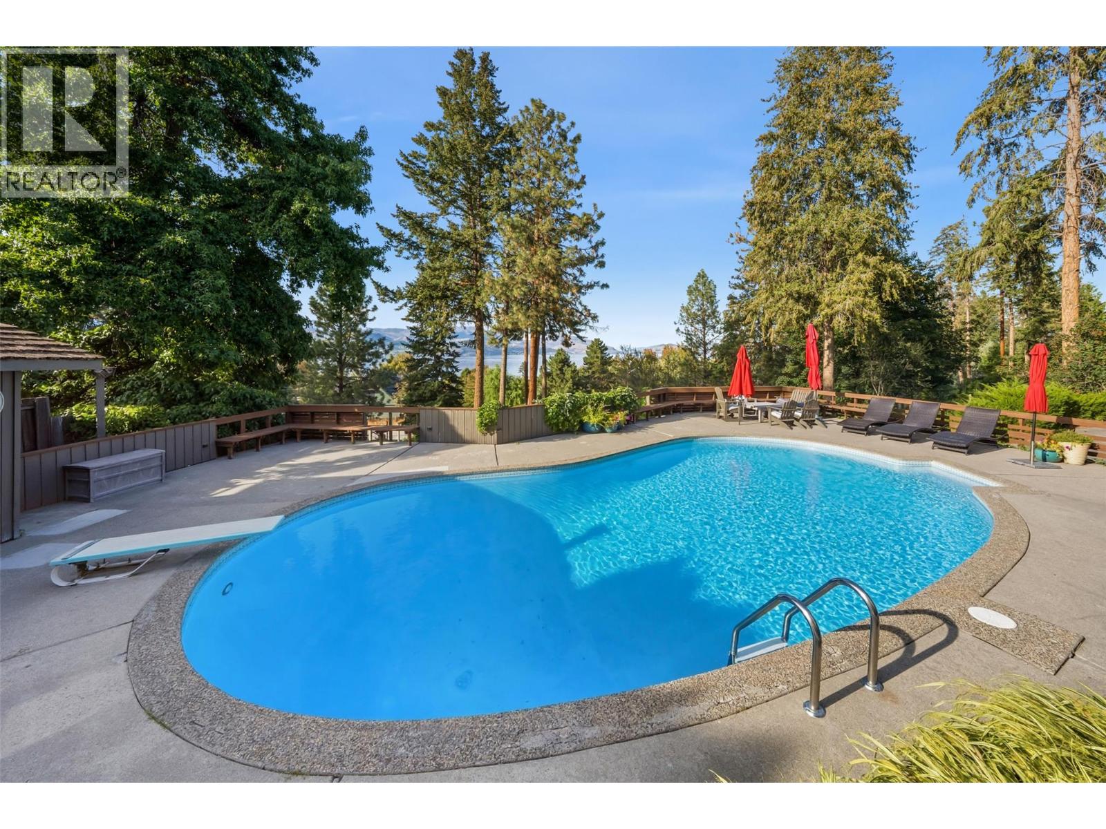 5147 Lakeshore Road