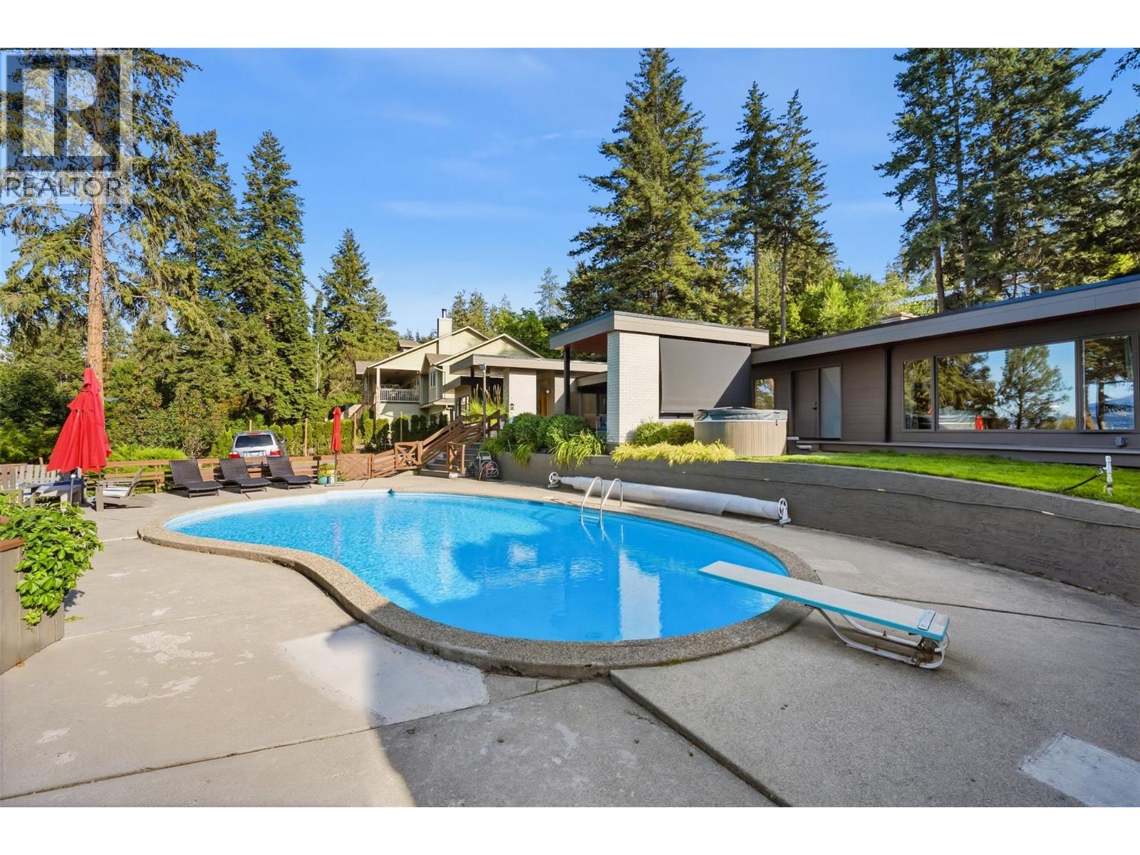 5147 Lakeshore Road