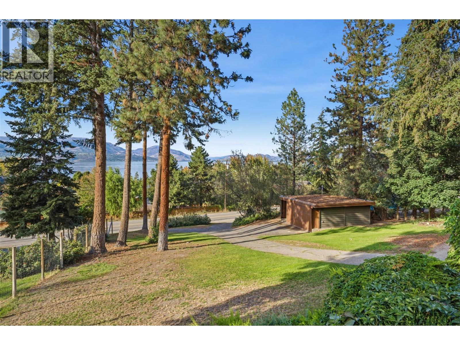 5147 Lakeshore Road