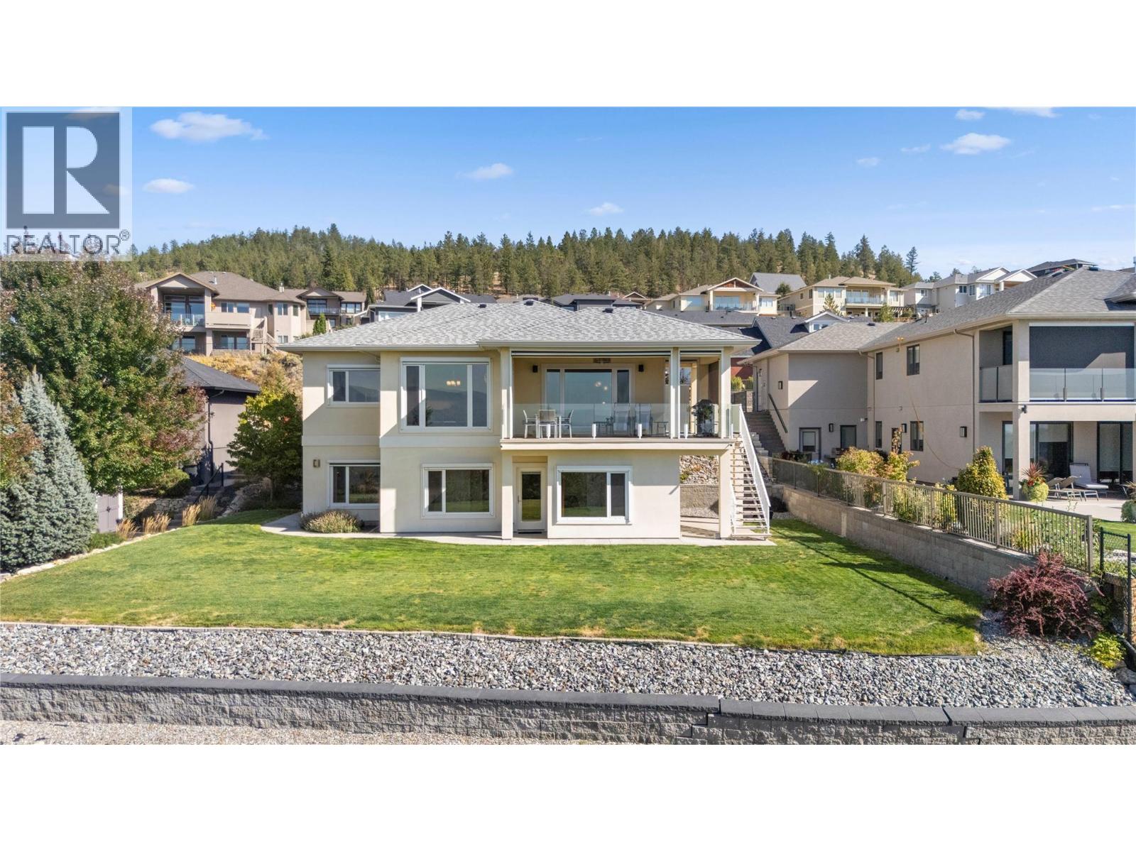 2442 Bella Vista Street