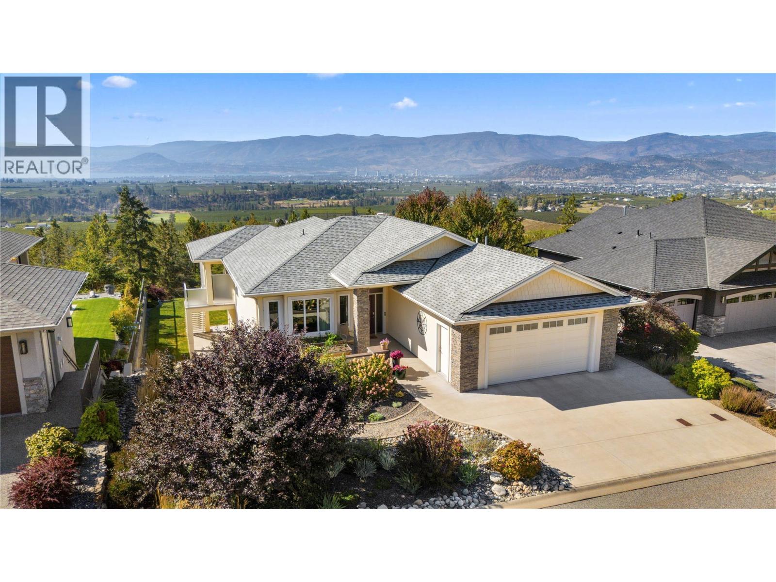 2442 Bella Vista Street