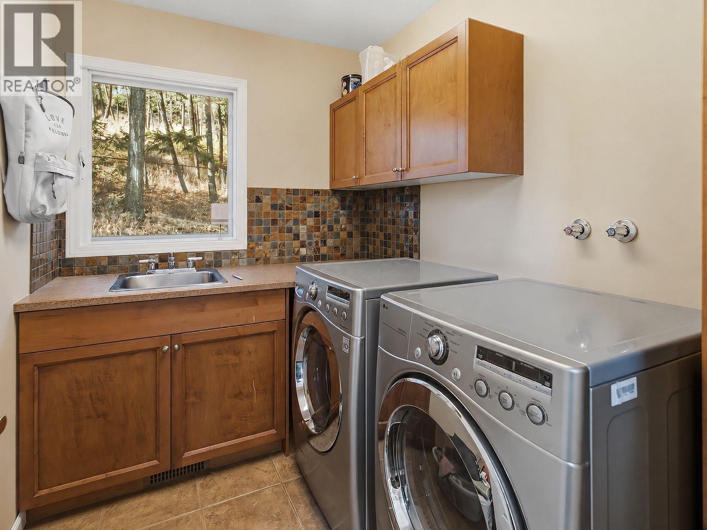 764 Cassiar Place