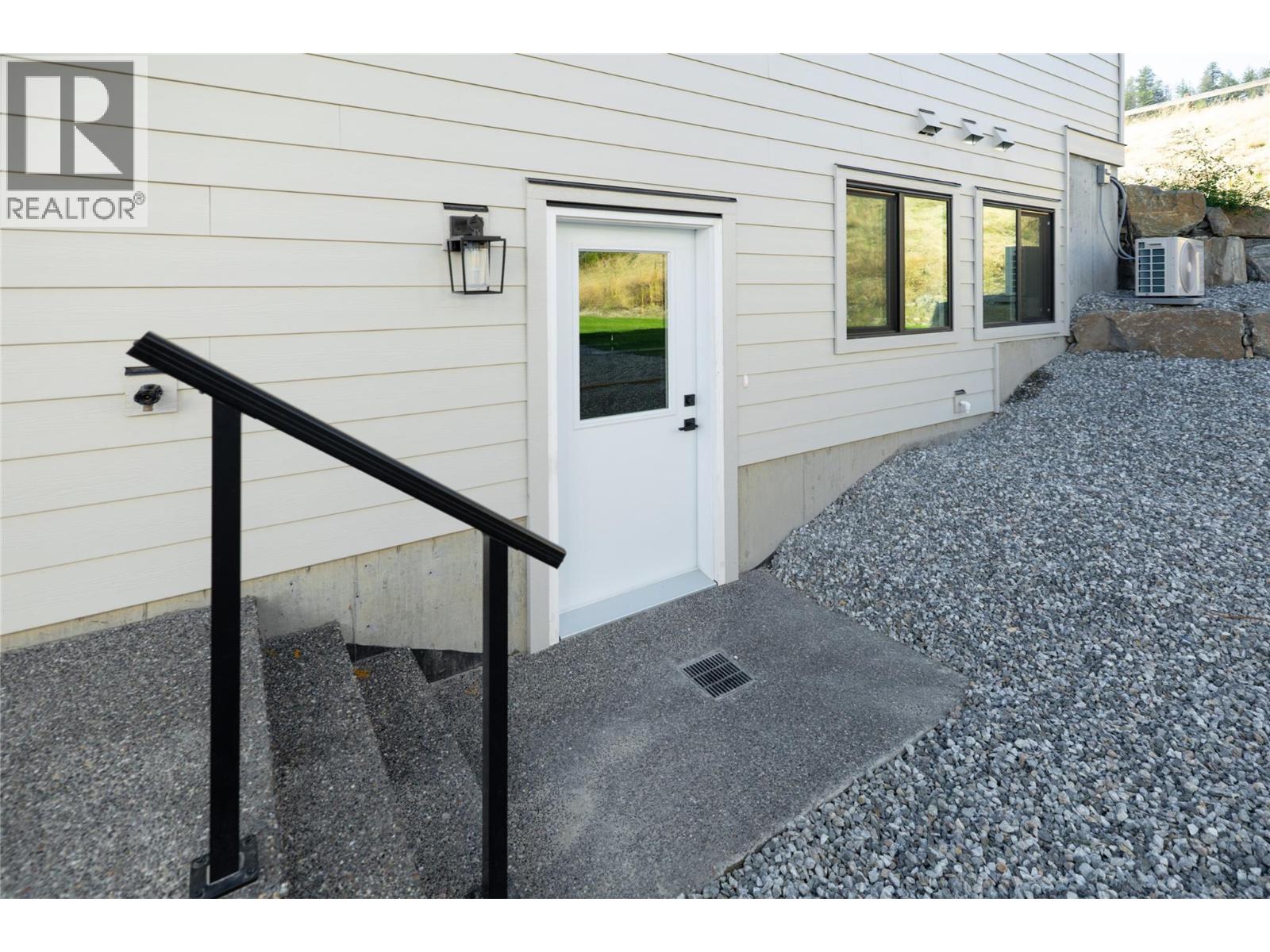 2125 Montenegro Drive