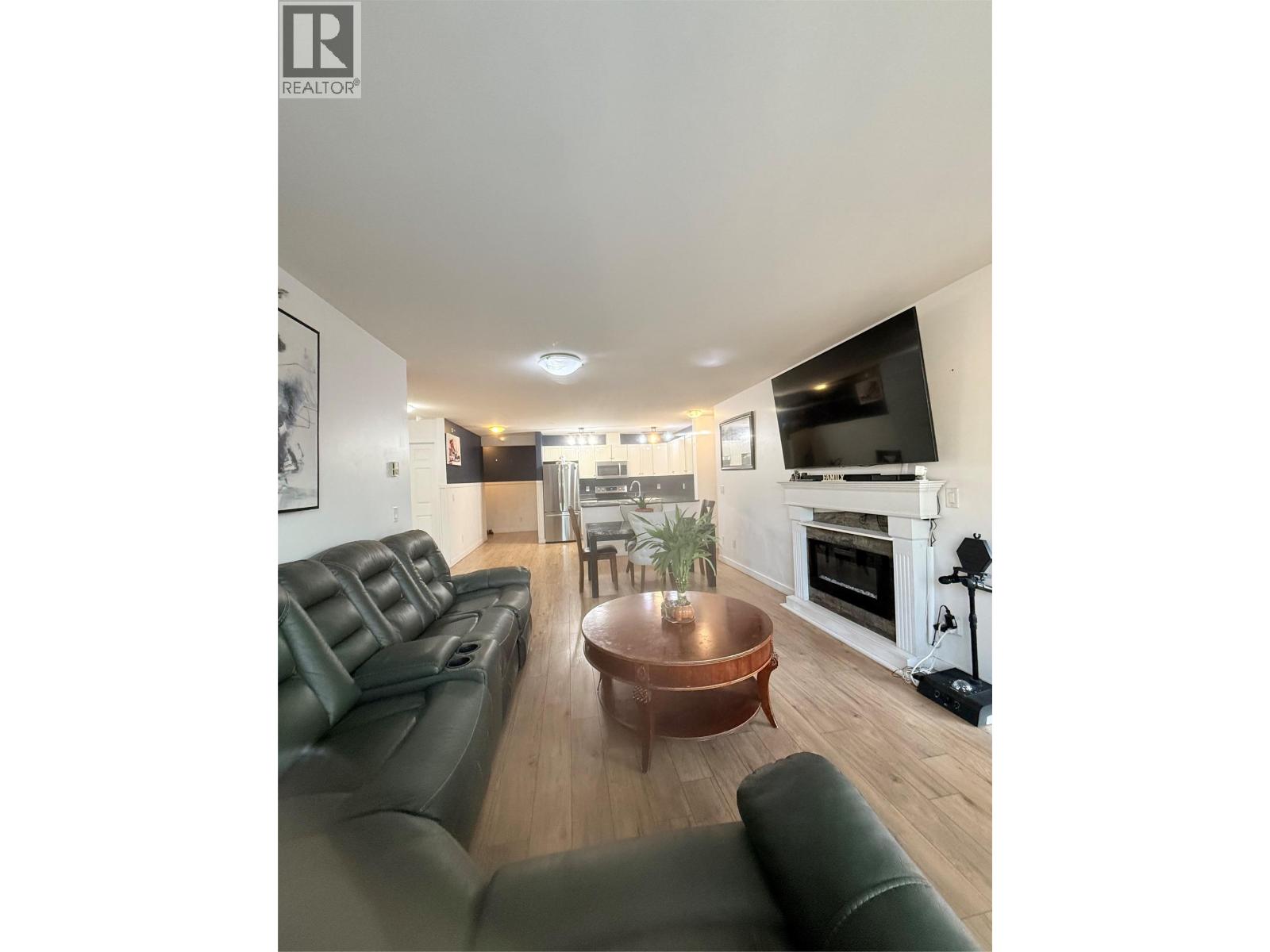 135 Ziprick Road Unit# 406