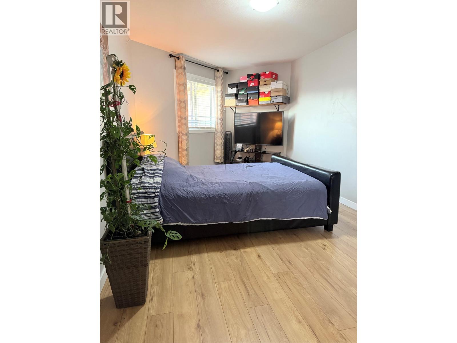 135 Ziprick Road Unit# 406
