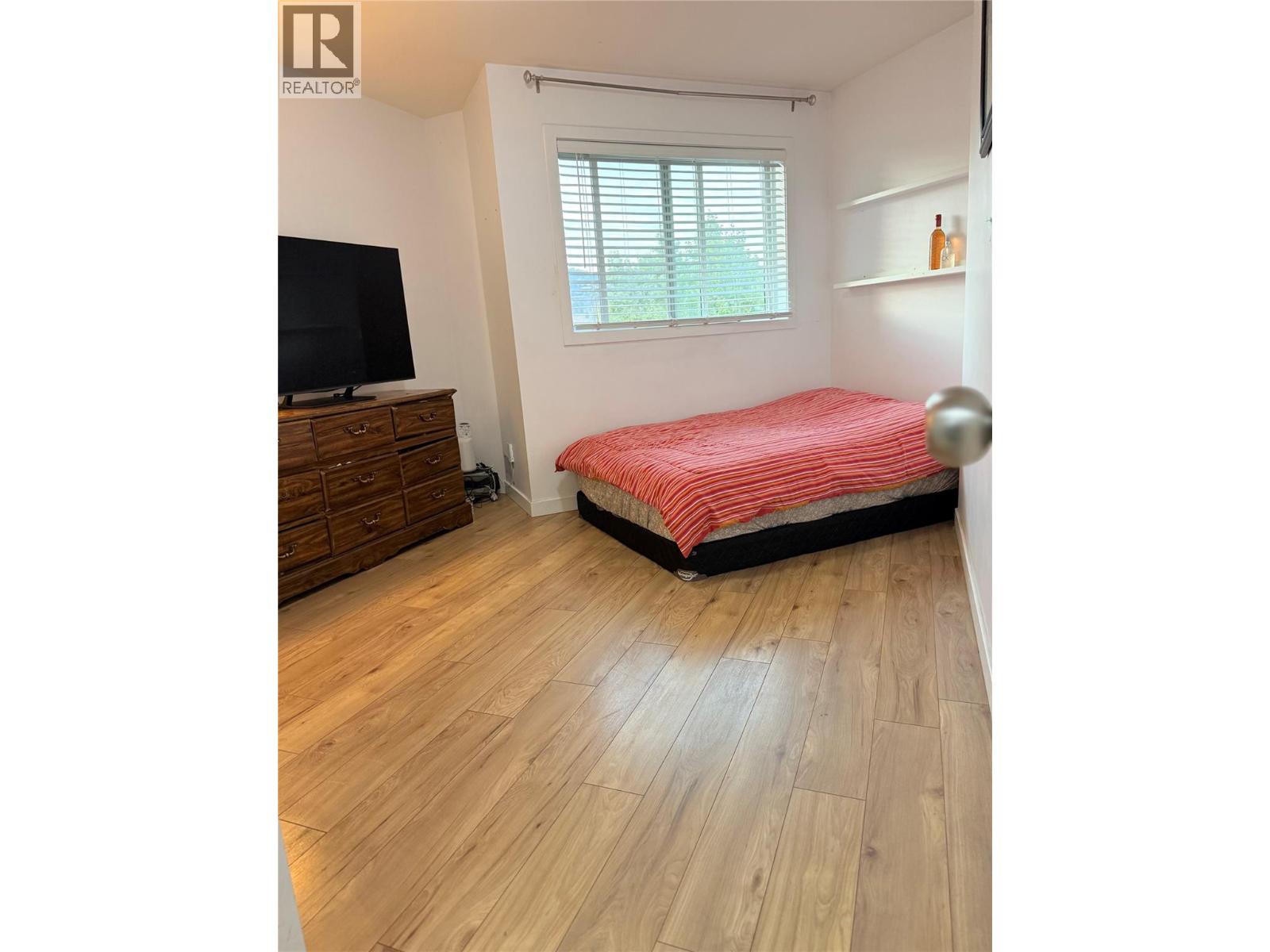 135 Ziprick Road Unit# 406