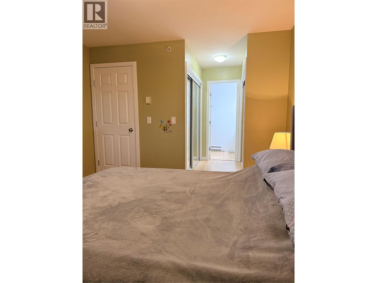 135 Ziprick Road Unit# 406