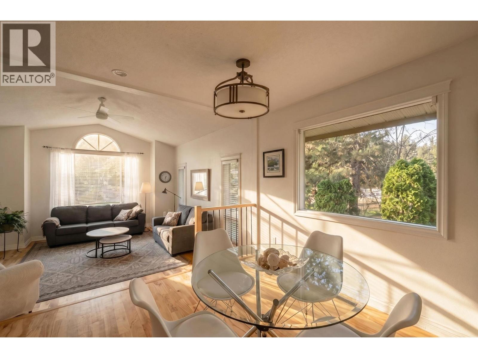 1977 Covington Crescent