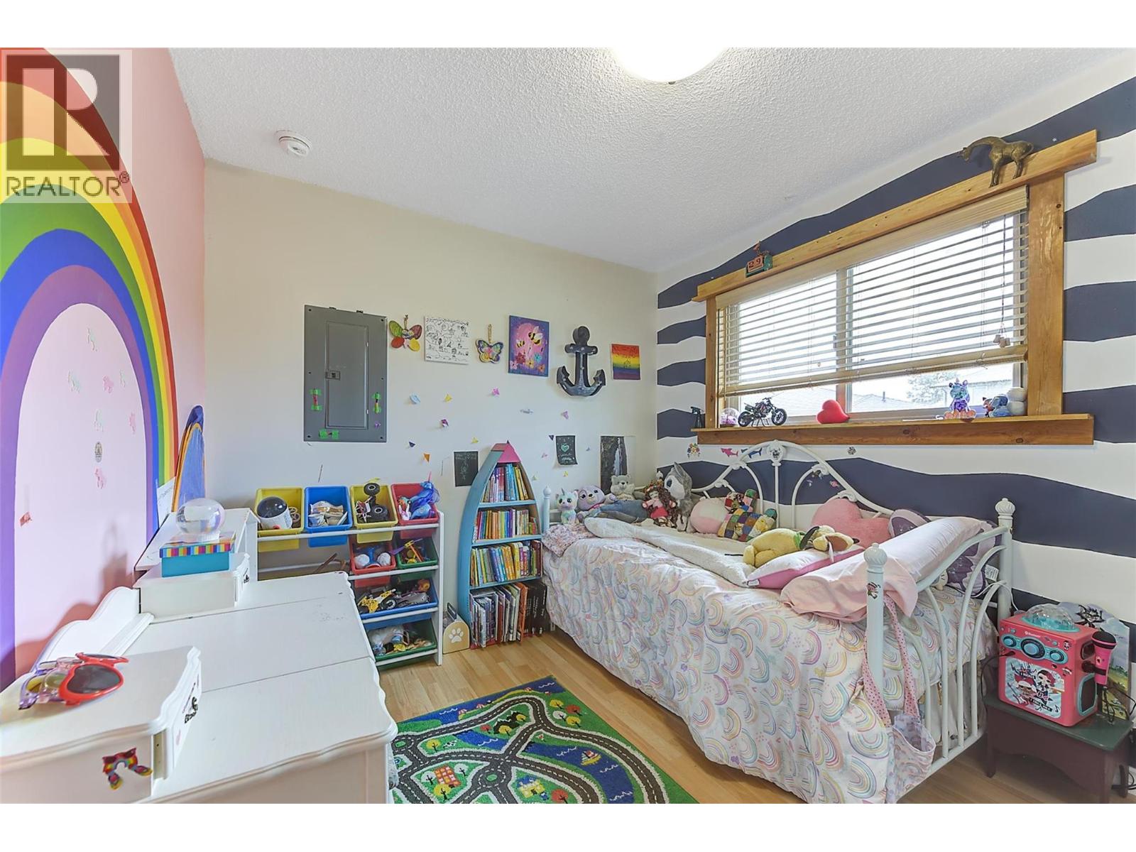 2139 Amundsen Road