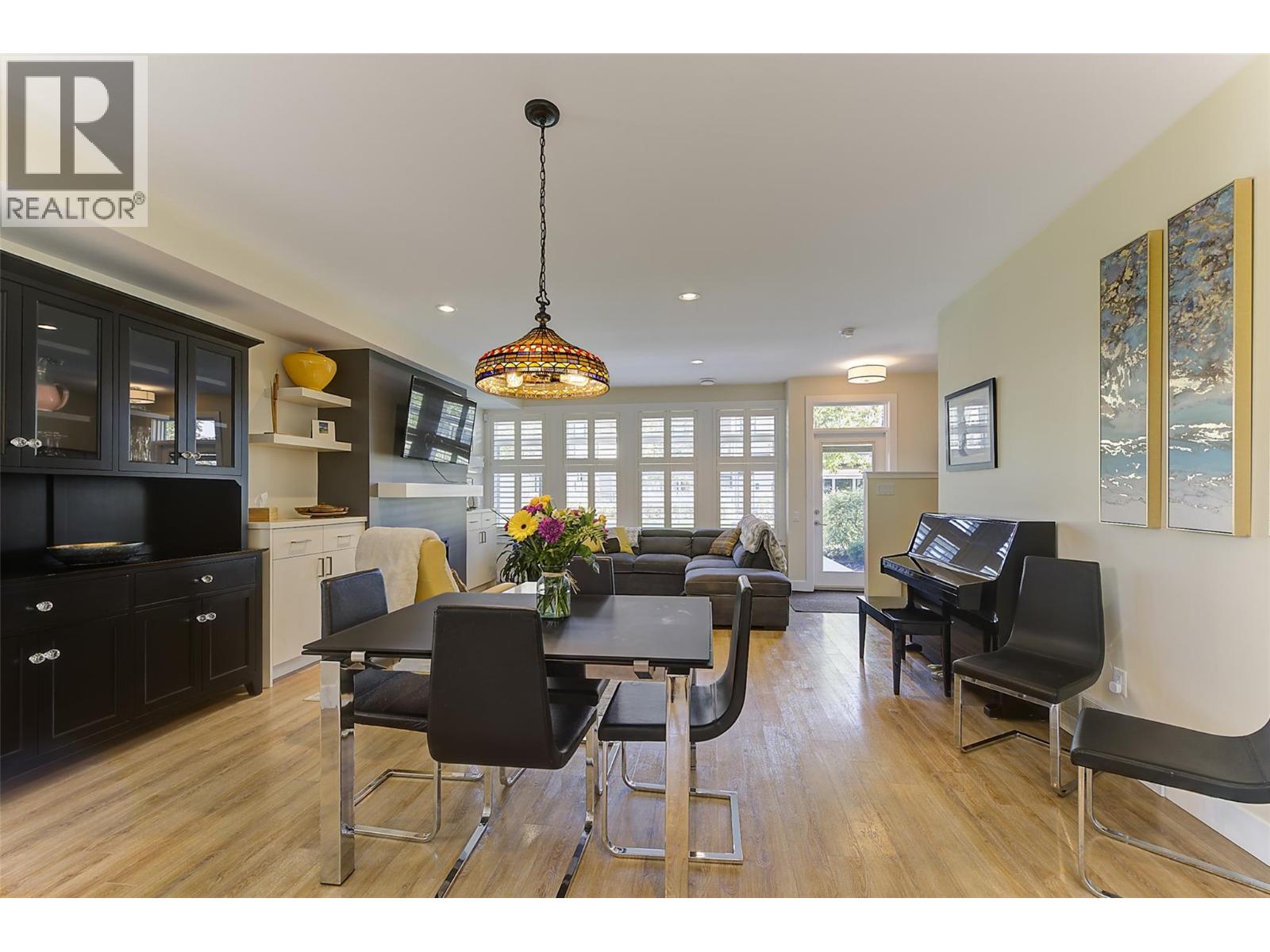 1102 Cameron Avenue Unit# 25