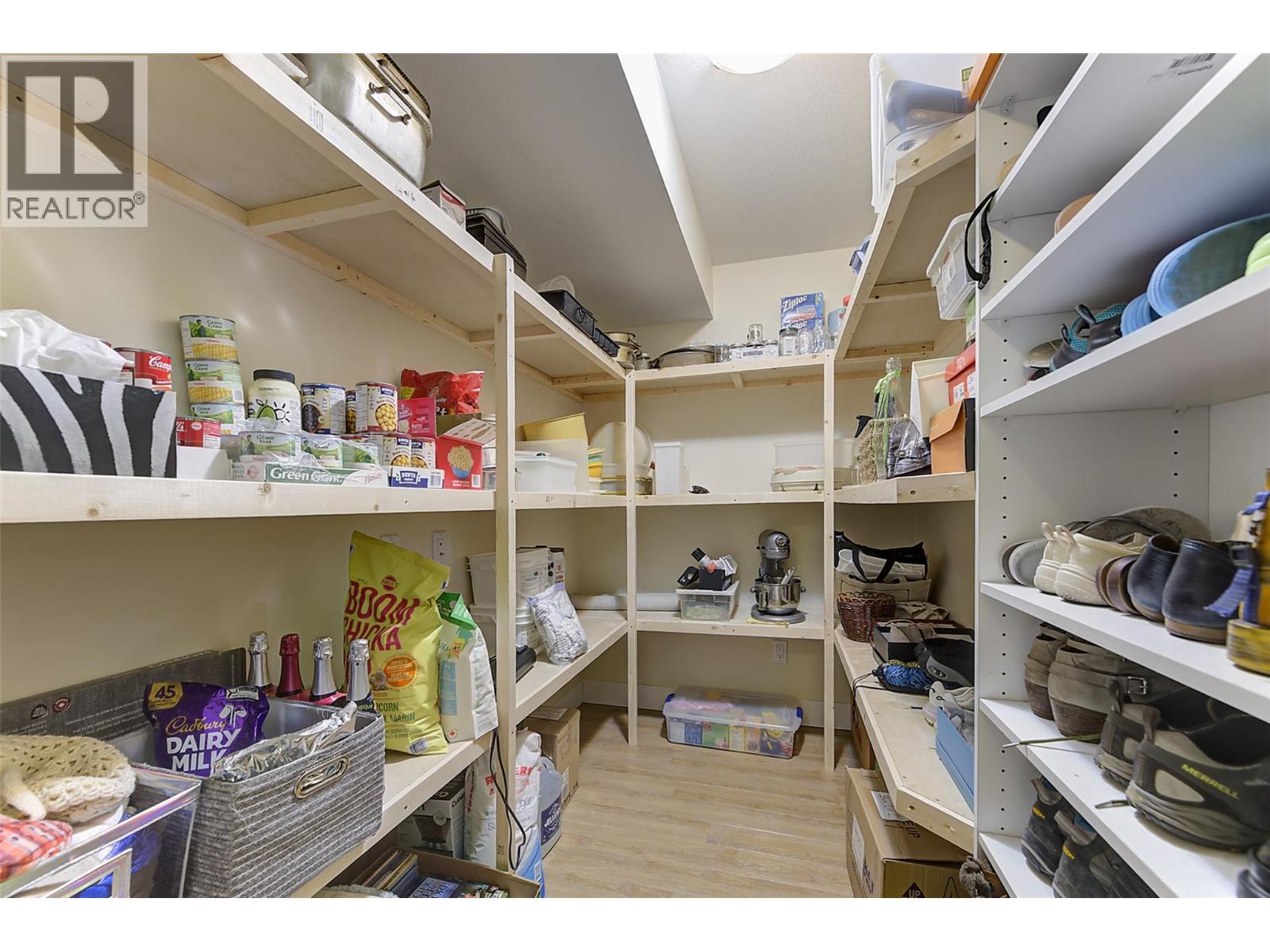 1102 Cameron Avenue Unit# 25