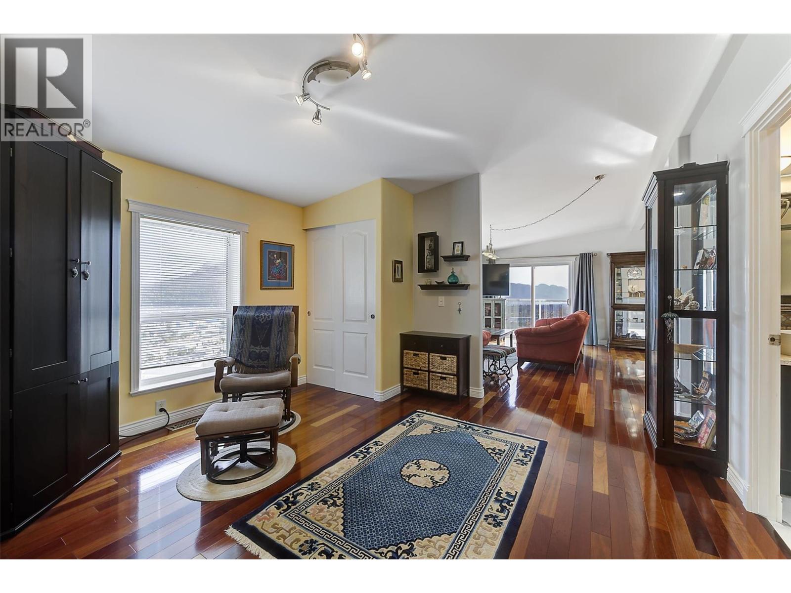 1750 Lenz Road Unit# 108