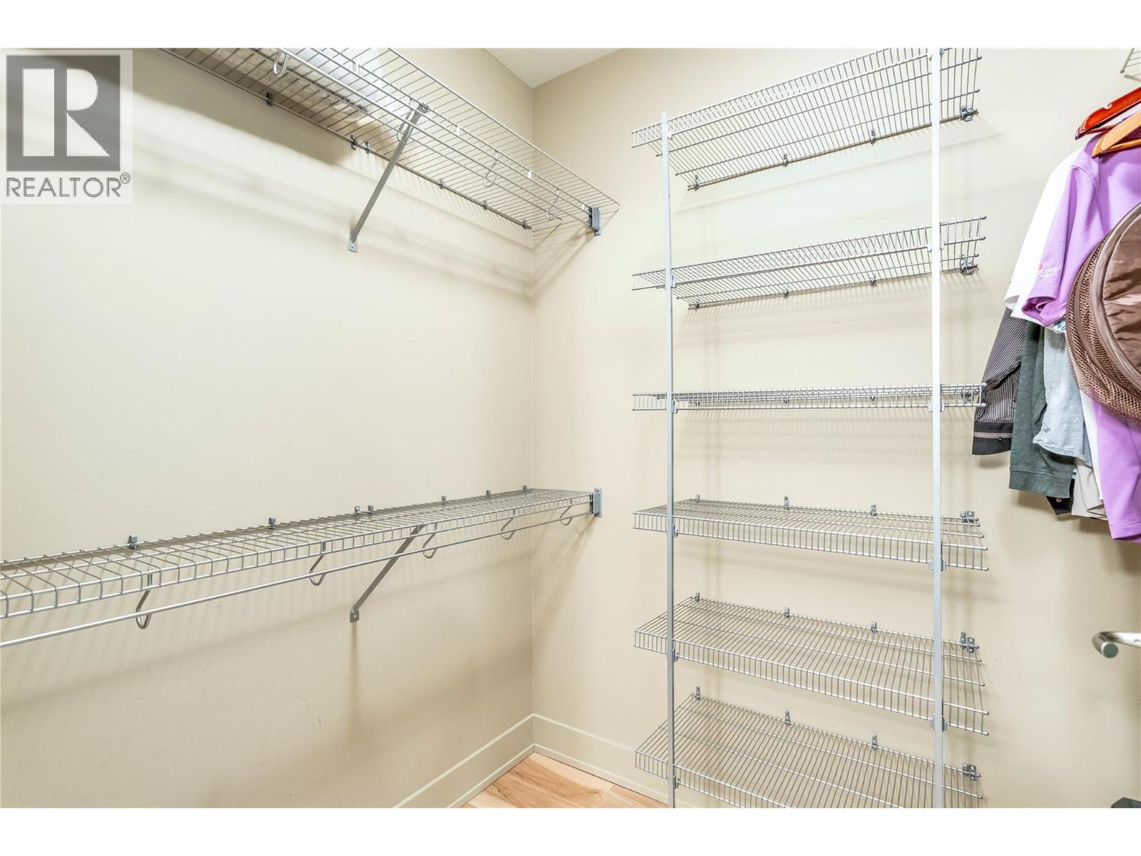 446 WEST Avenue Unit# 102