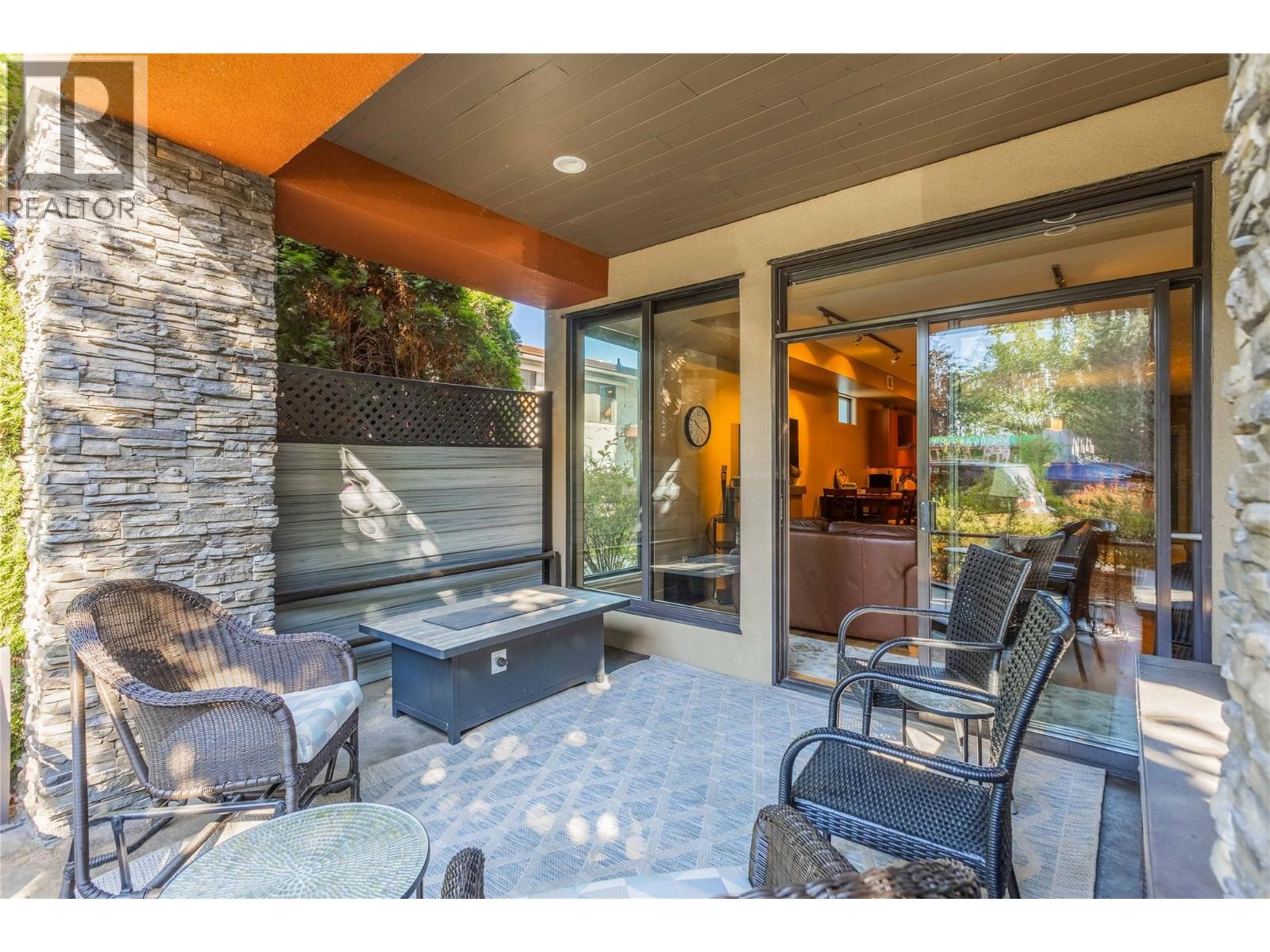 446 WEST Avenue Unit# 102
