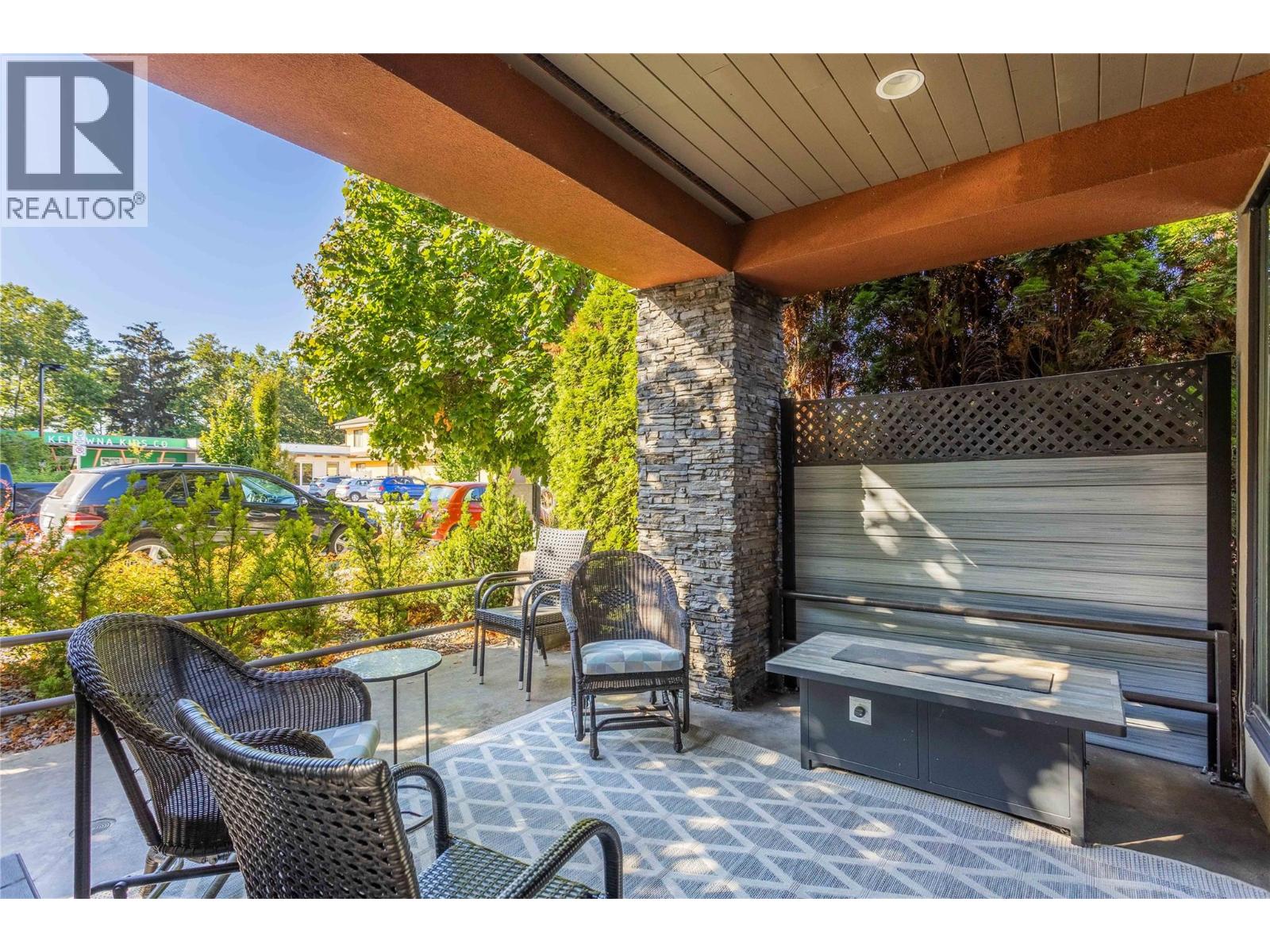 446 WEST Avenue Unit# 102
